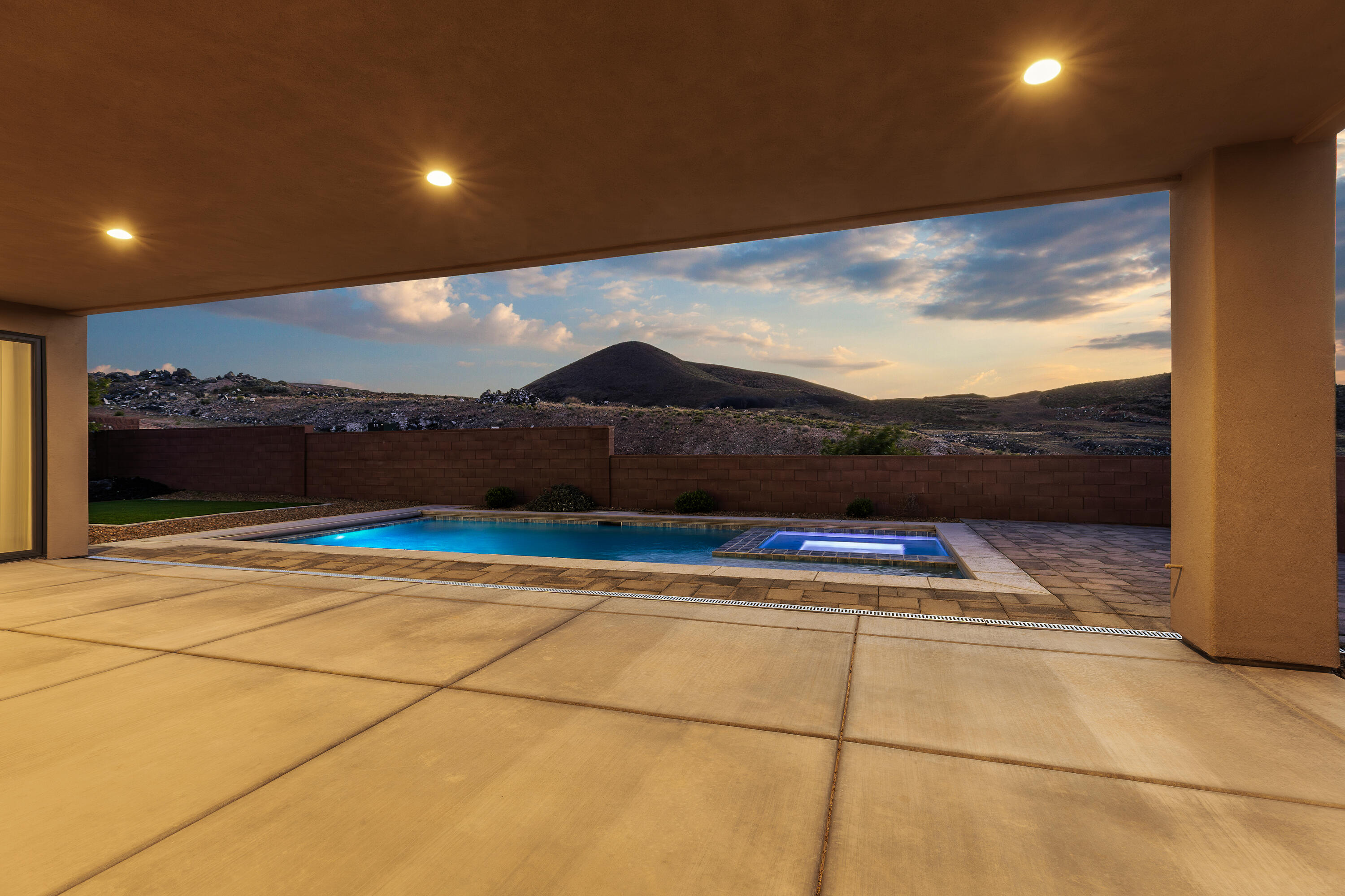 THE RIDGE AT ZION VISTA - Residential