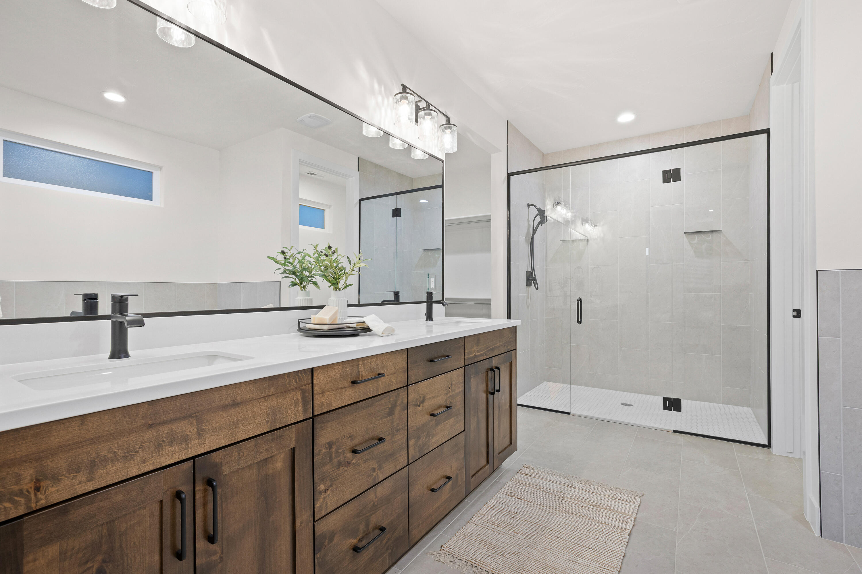 THE RIDGE AT ZION VISTA - Residential