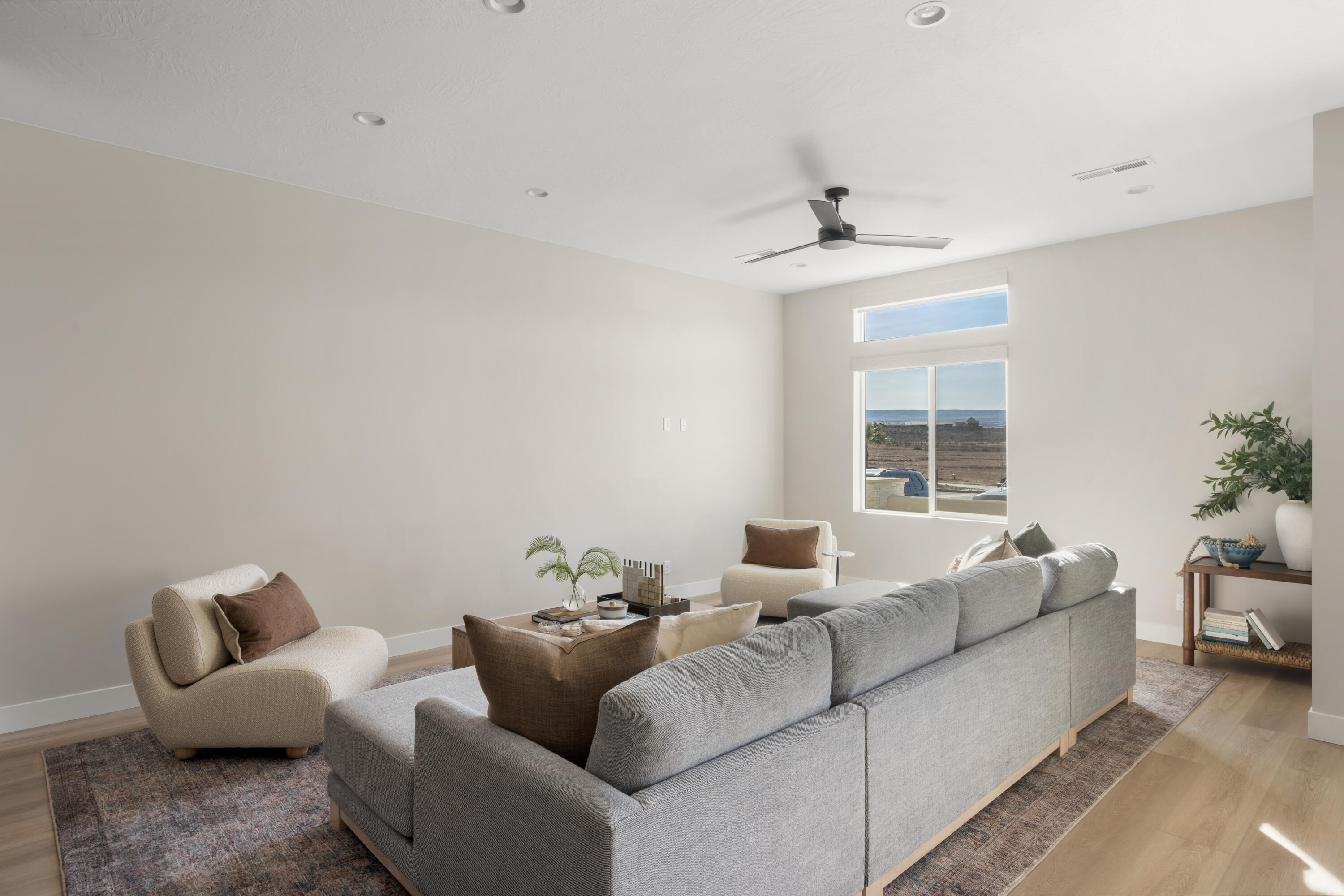 DESERT COLOR RESORT - Residential