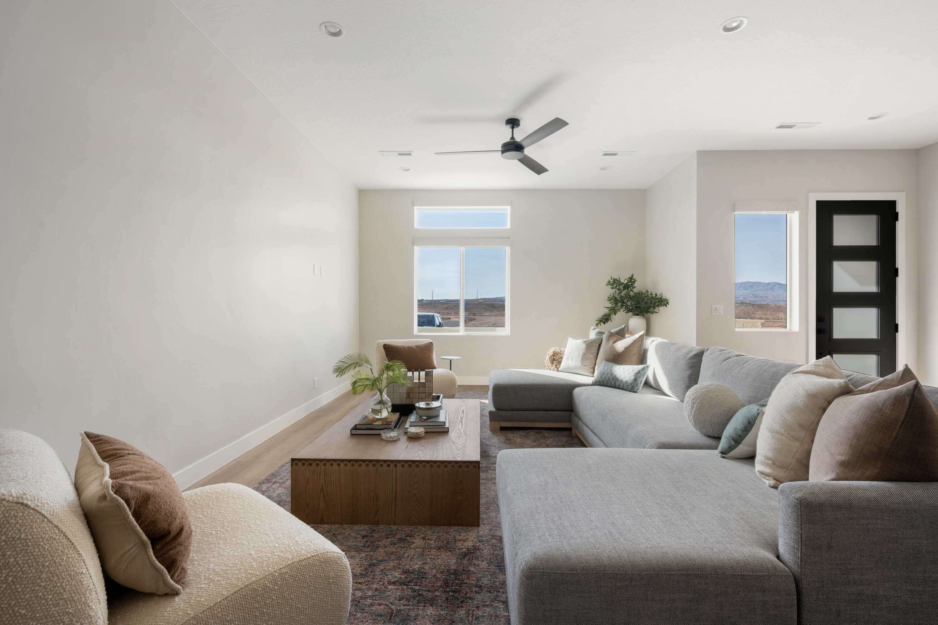 DESERT COLOR RESORT - Residential