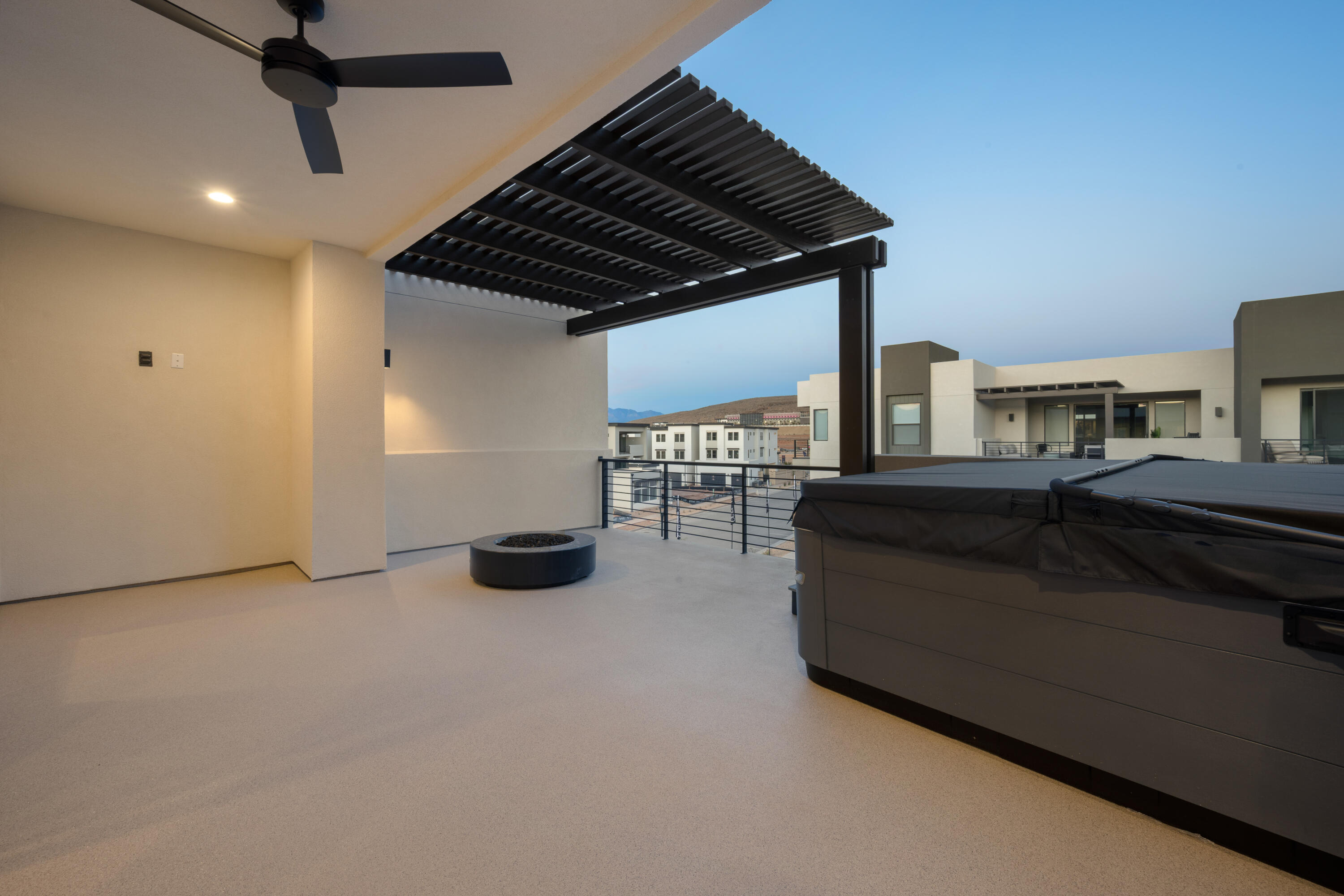 DESERT COLOR RESORT - Residential