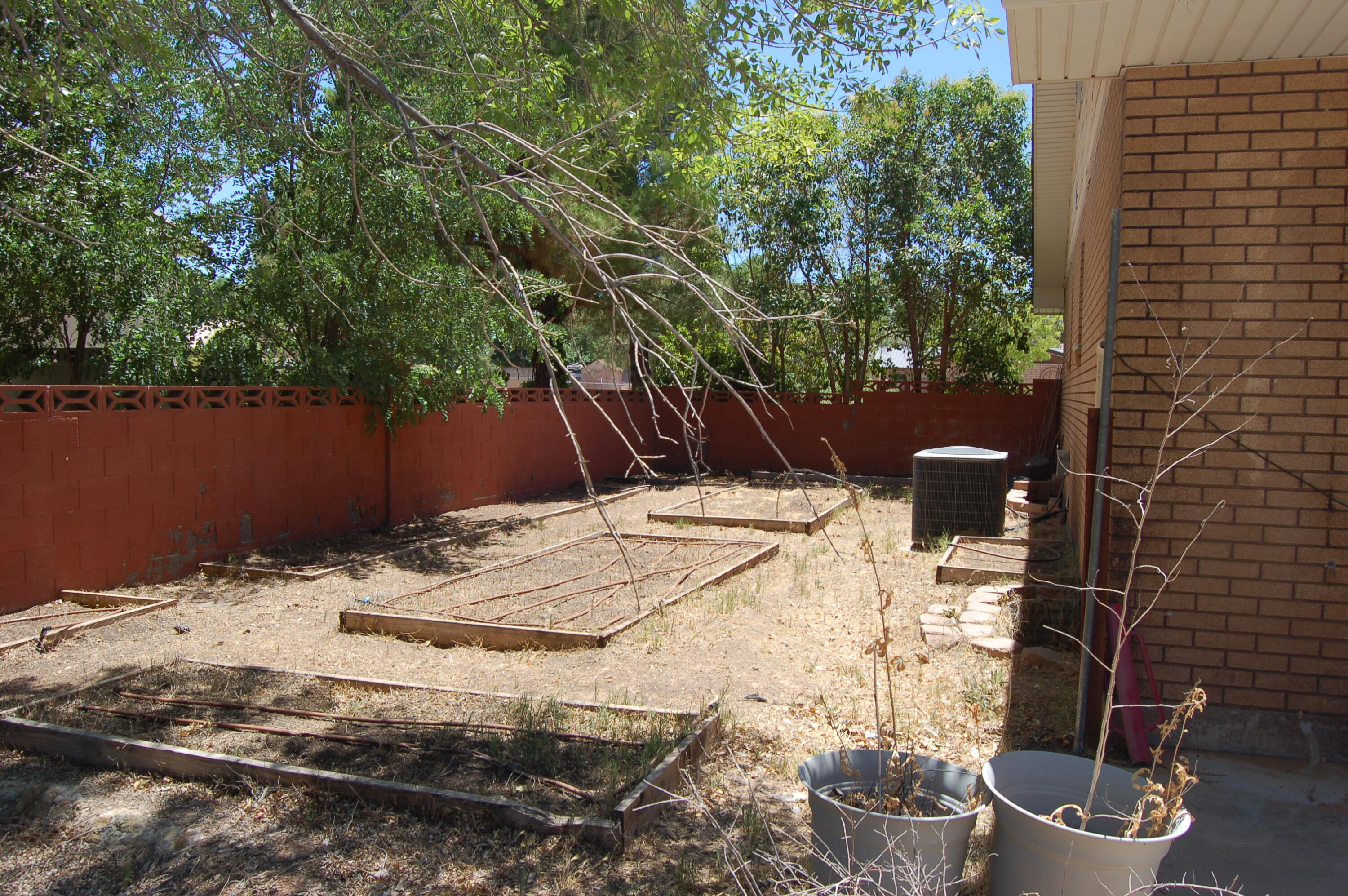 BLOOMINGTON RANCHES - Residential