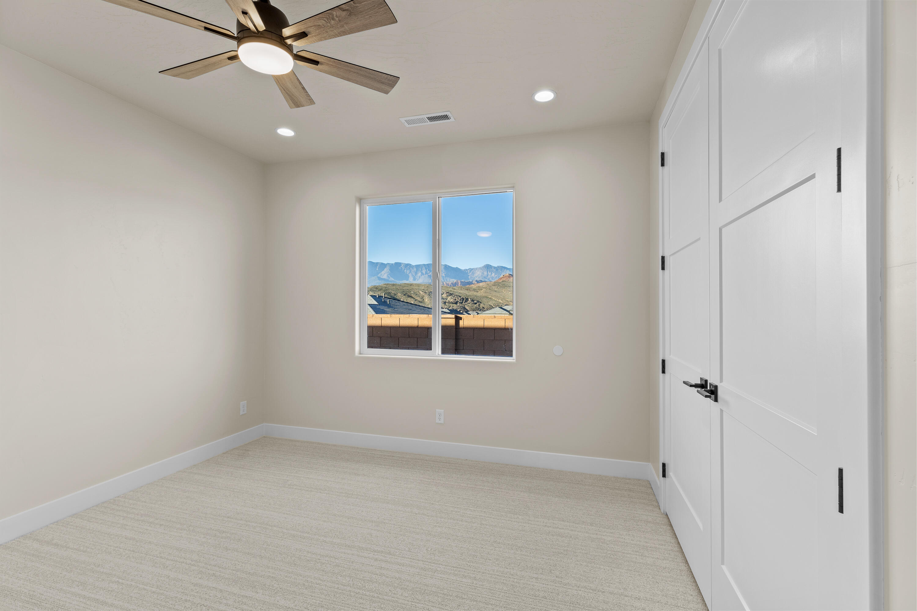 ZIONS GATE ESTATES - Residential
