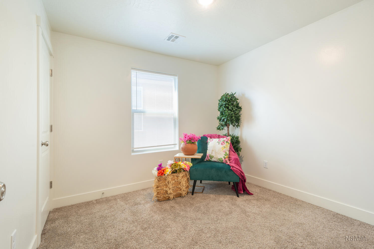 DESERT BLUFF AT DESERT CANYONS TOWNHOMES - Residential