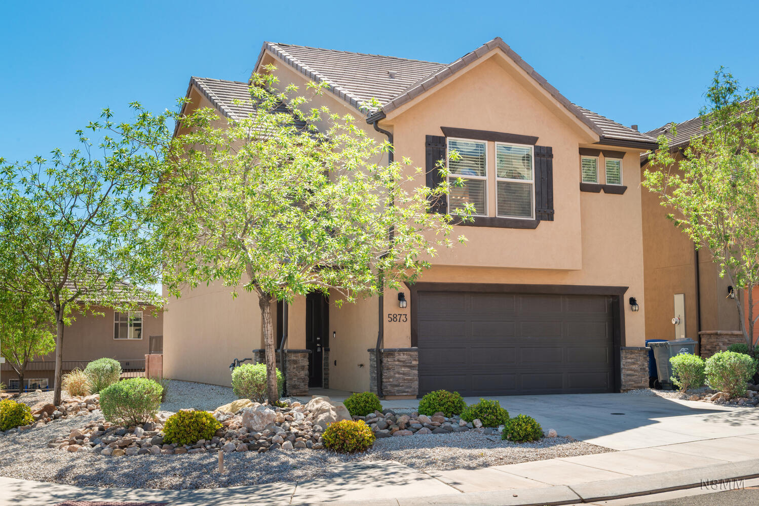 DESERT BLUFF AT DESERT CANYONS TOWNHOMES - Residential