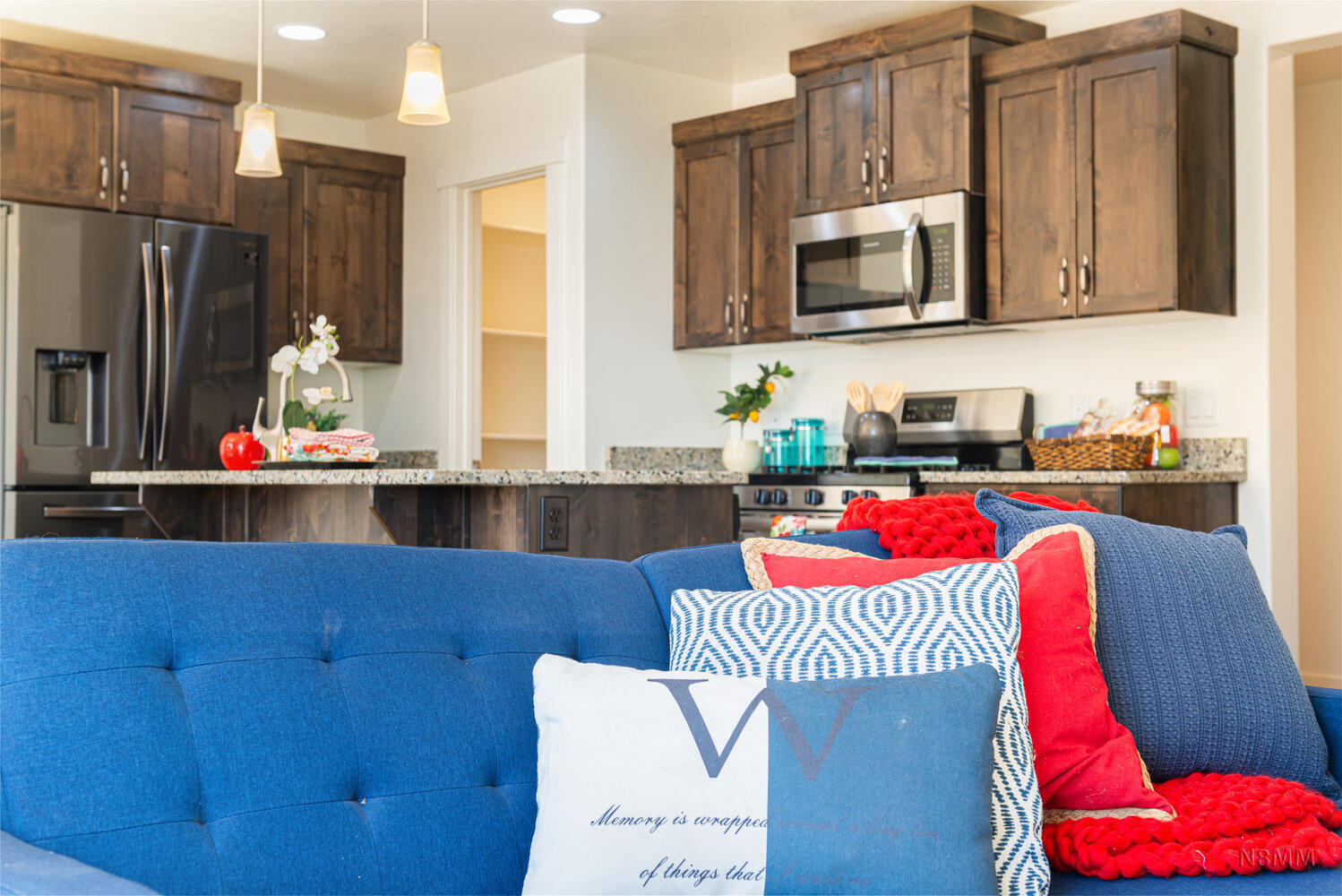 DESERT BLUFF AT DESERT CANYONS TOWNHOMES - Residential