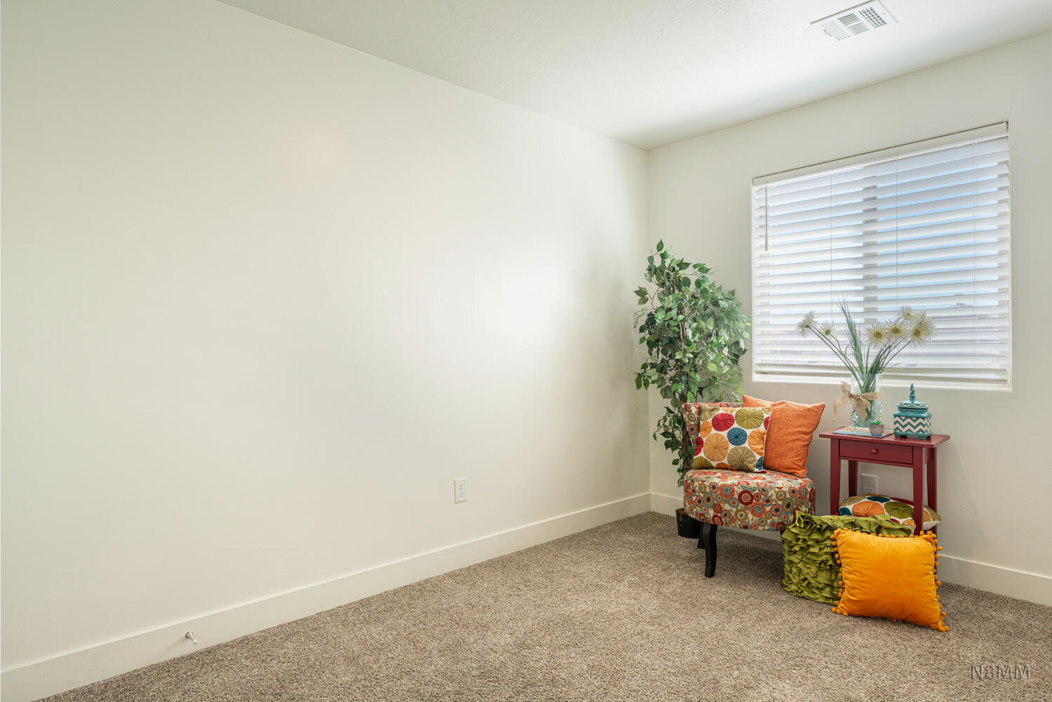 DESERT BLUFF AT DESERT CANYONS TOWNHOMES - Residential