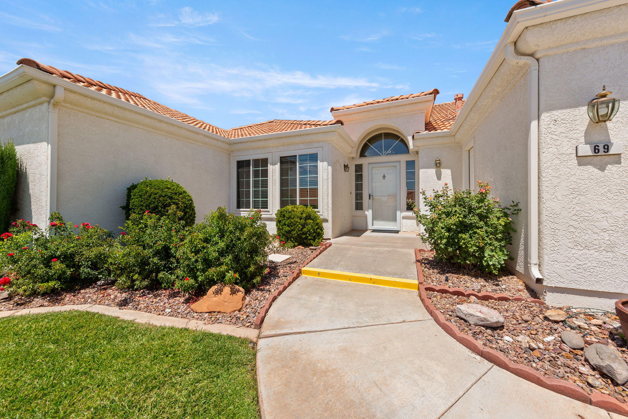 VISTA DEL SOL TOWNHOMES - Residential