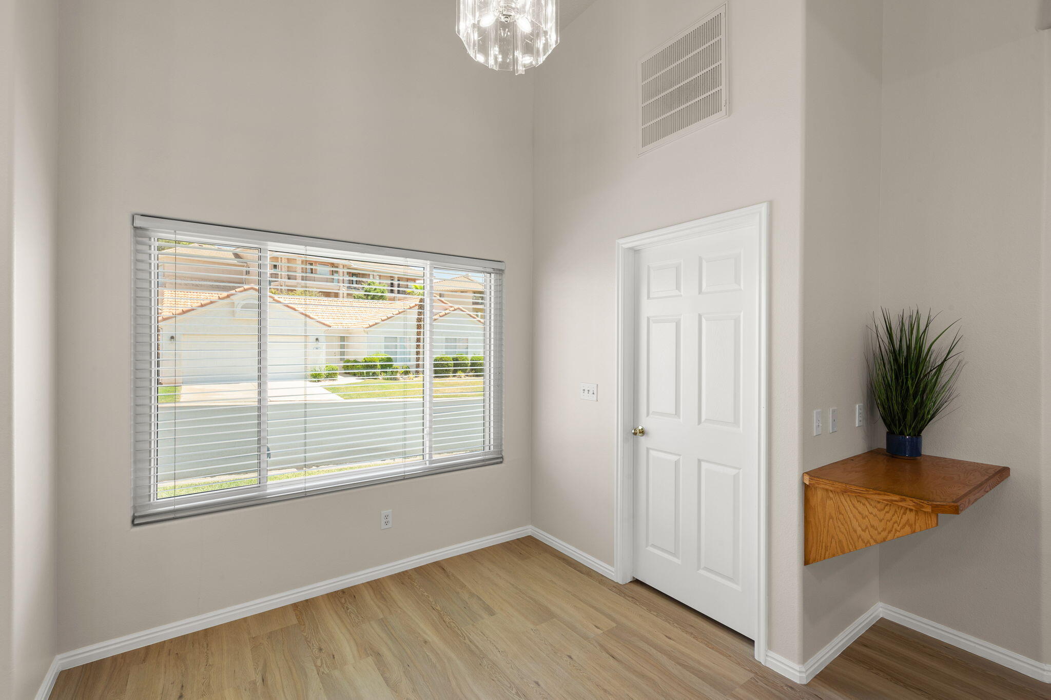 VISTA DEL SOL TOWNHOMES - Residential