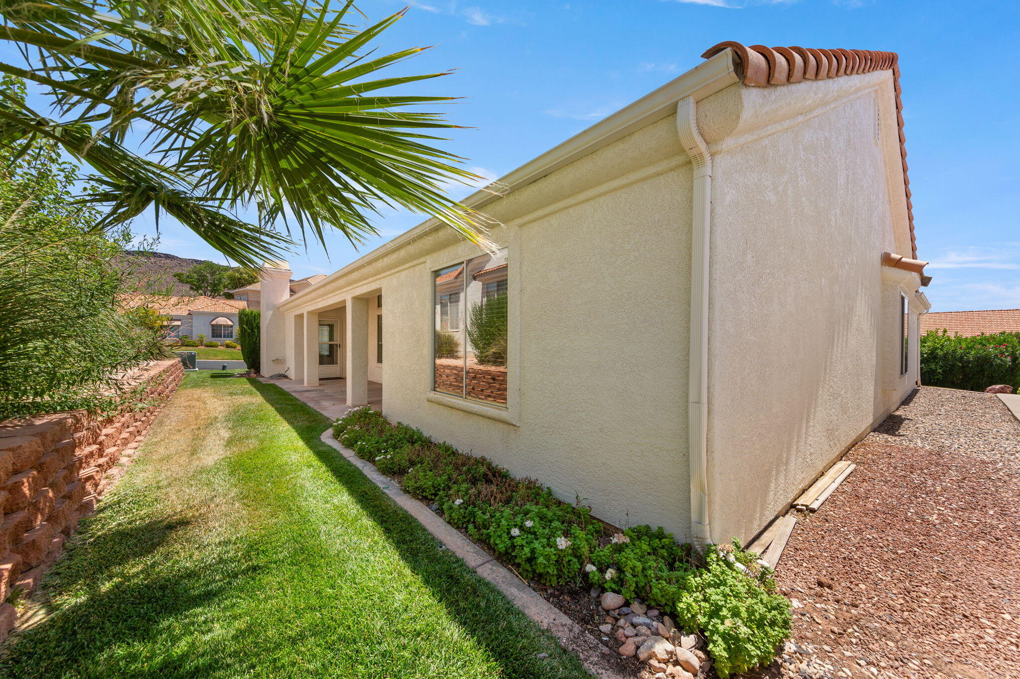 VISTA DEL SOL TOWNHOMES - Residential