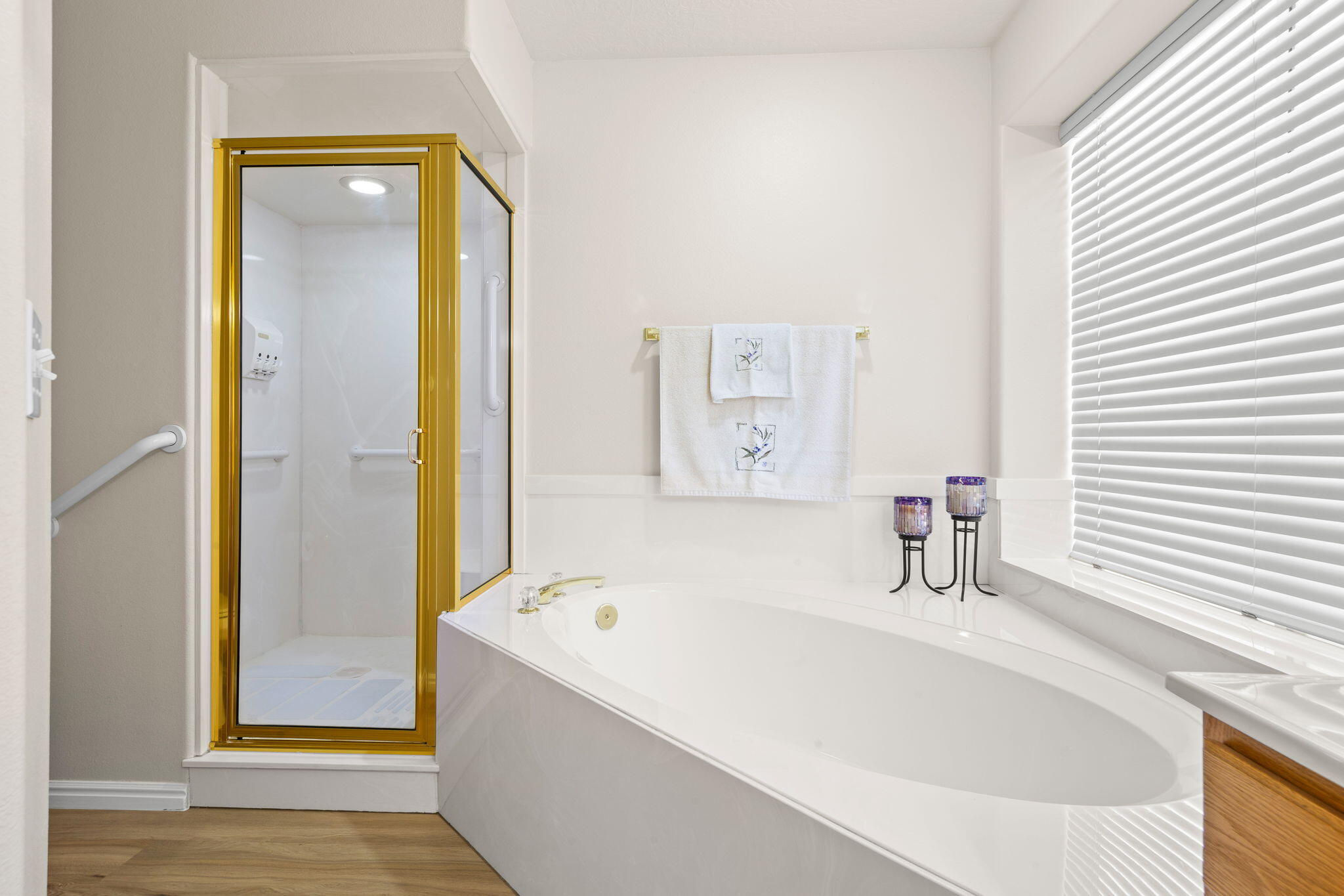 VISTA DEL SOL TOWNHOMES - Residential