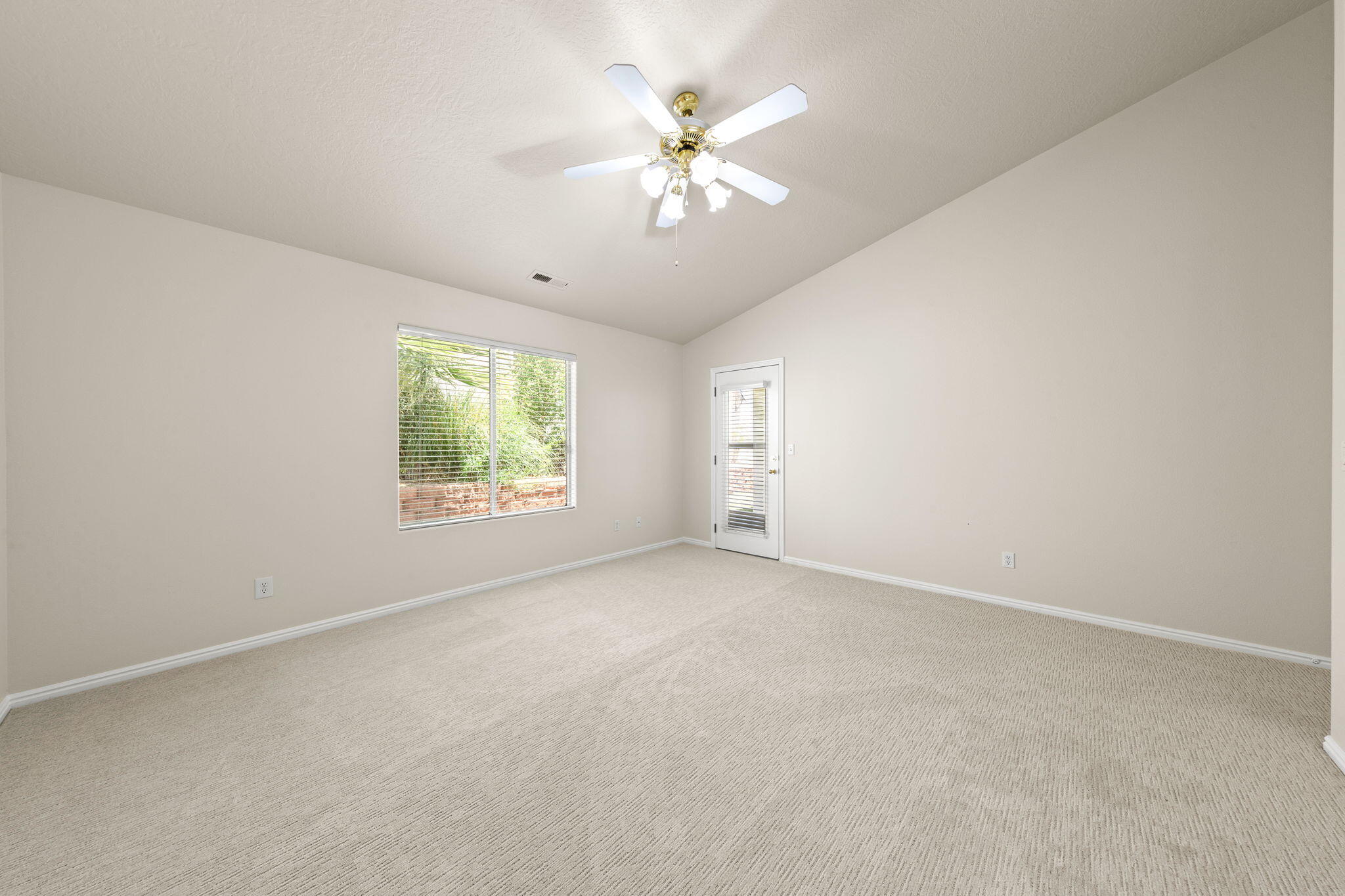 VISTA DEL SOL TOWNHOMES - Residential