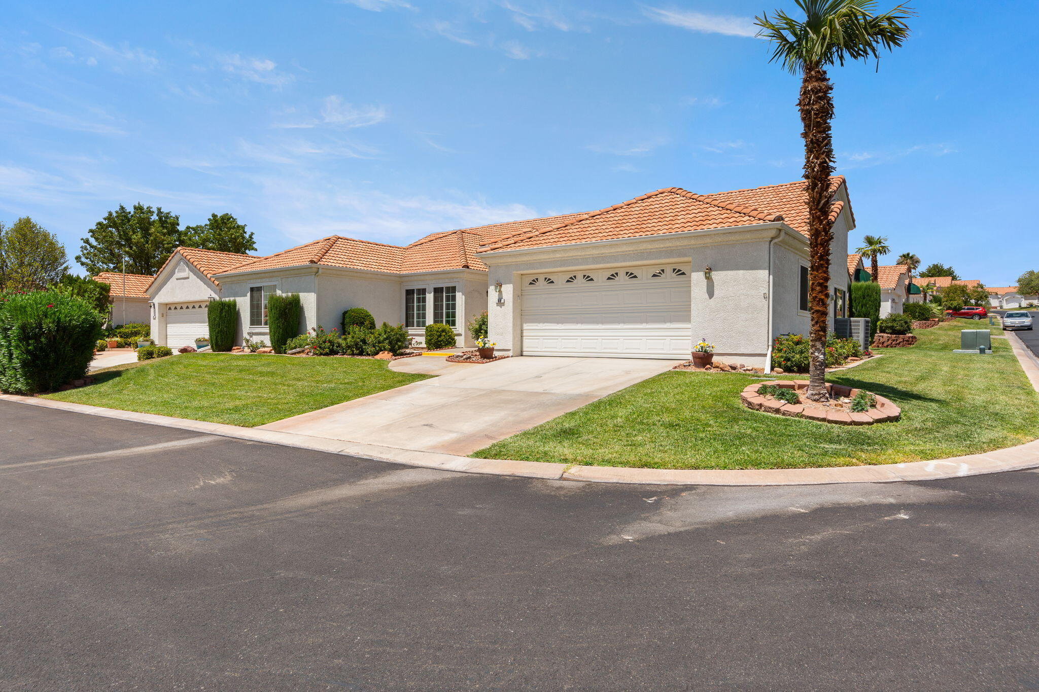 VISTA DEL SOL TOWNHOMES - Residential