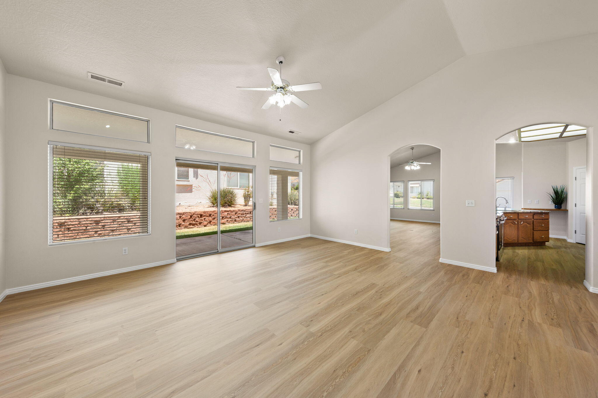 VISTA DEL SOL TOWNHOMES - Residential