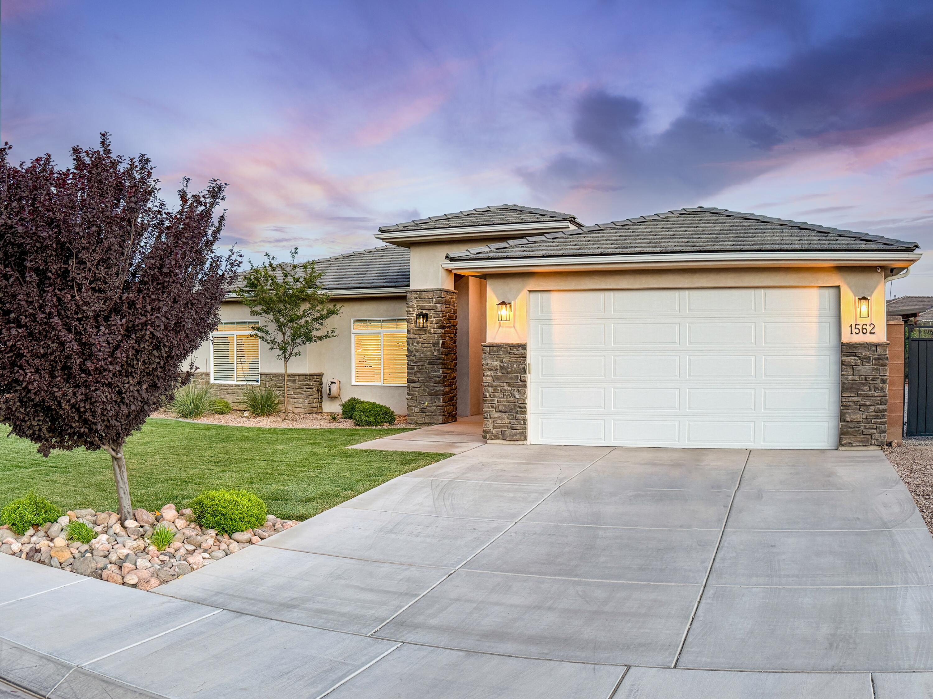 SAGE CANYON - Residential