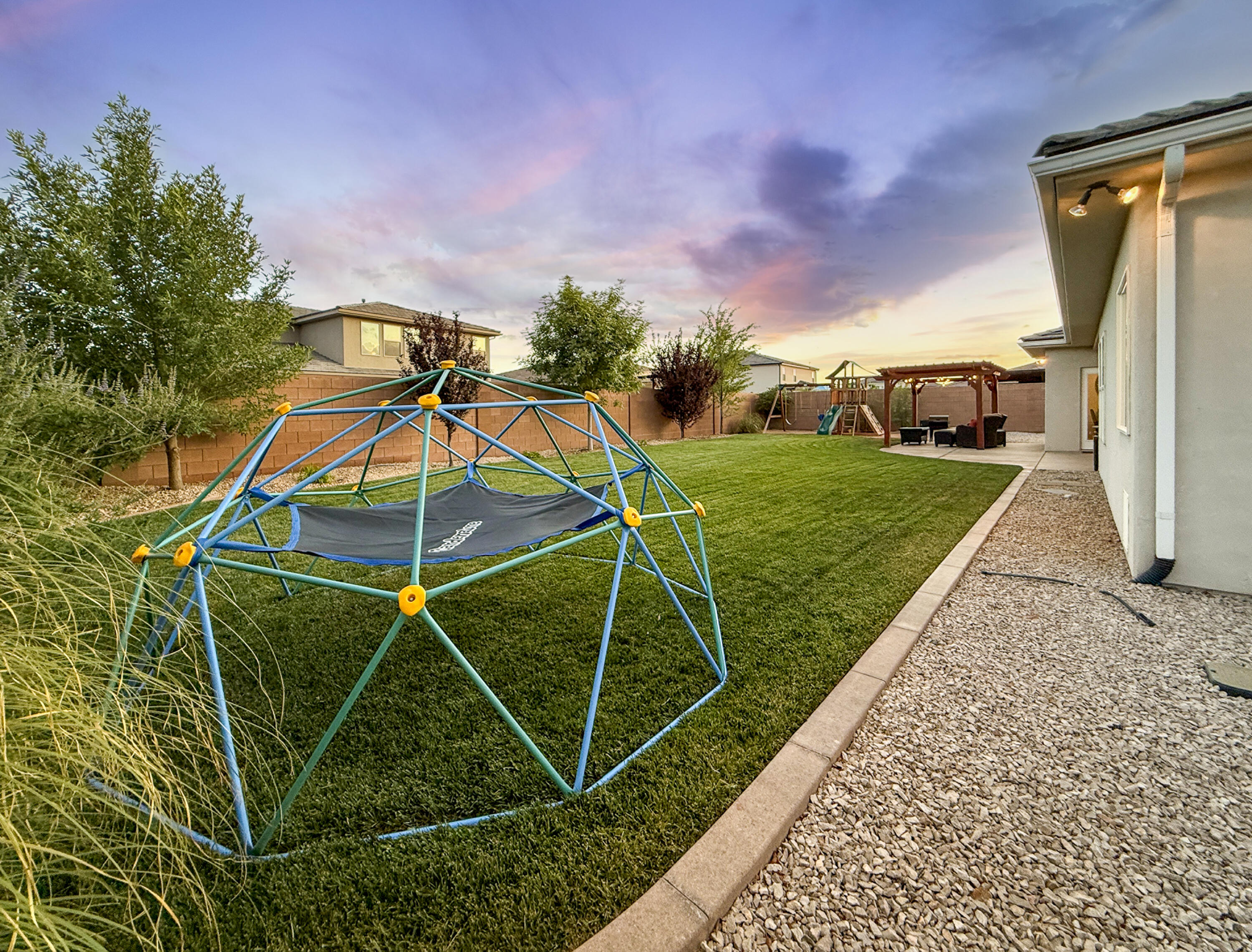 SAGE CANYON - Residential