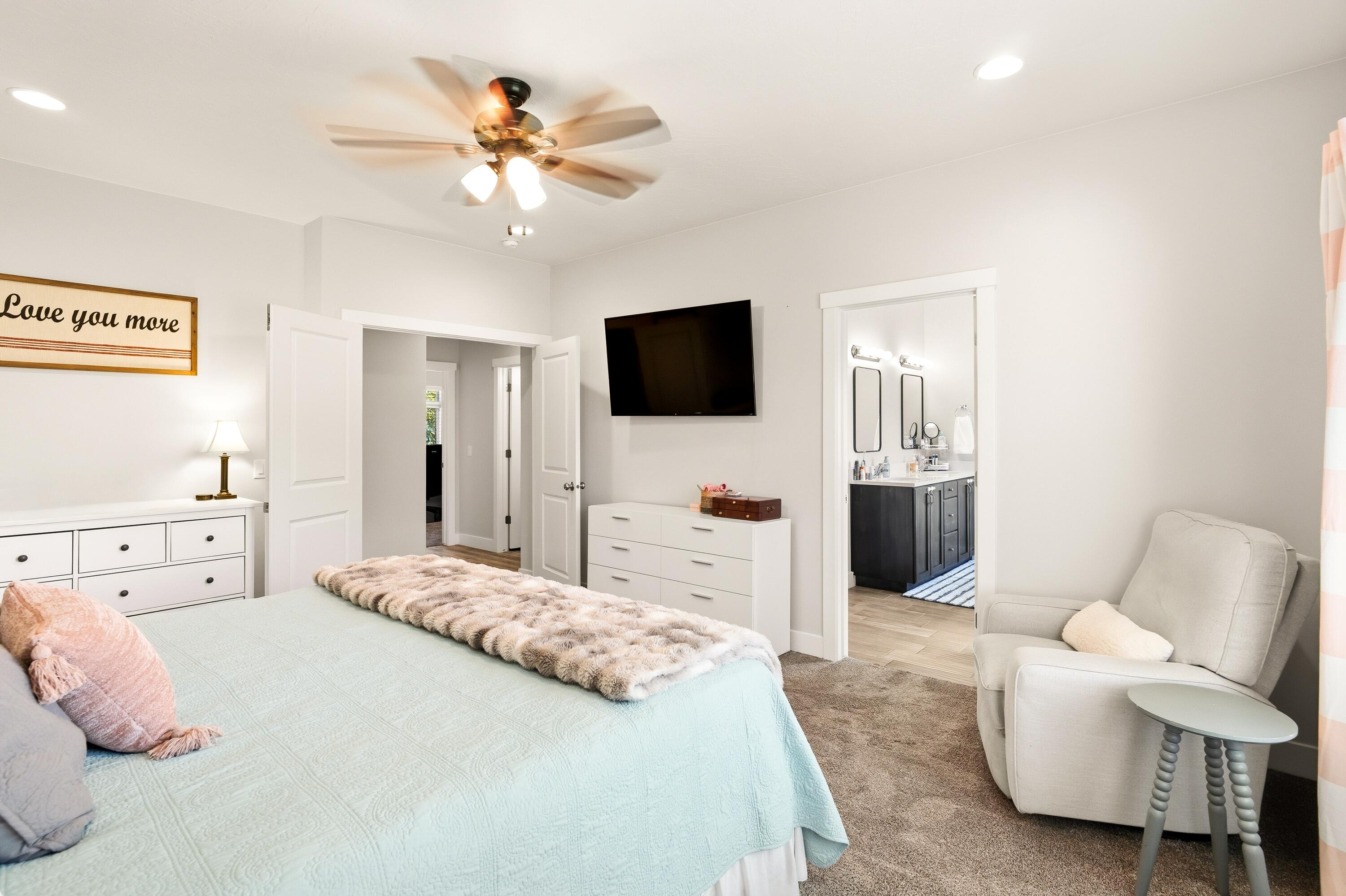 SAGE CANYON - Residential