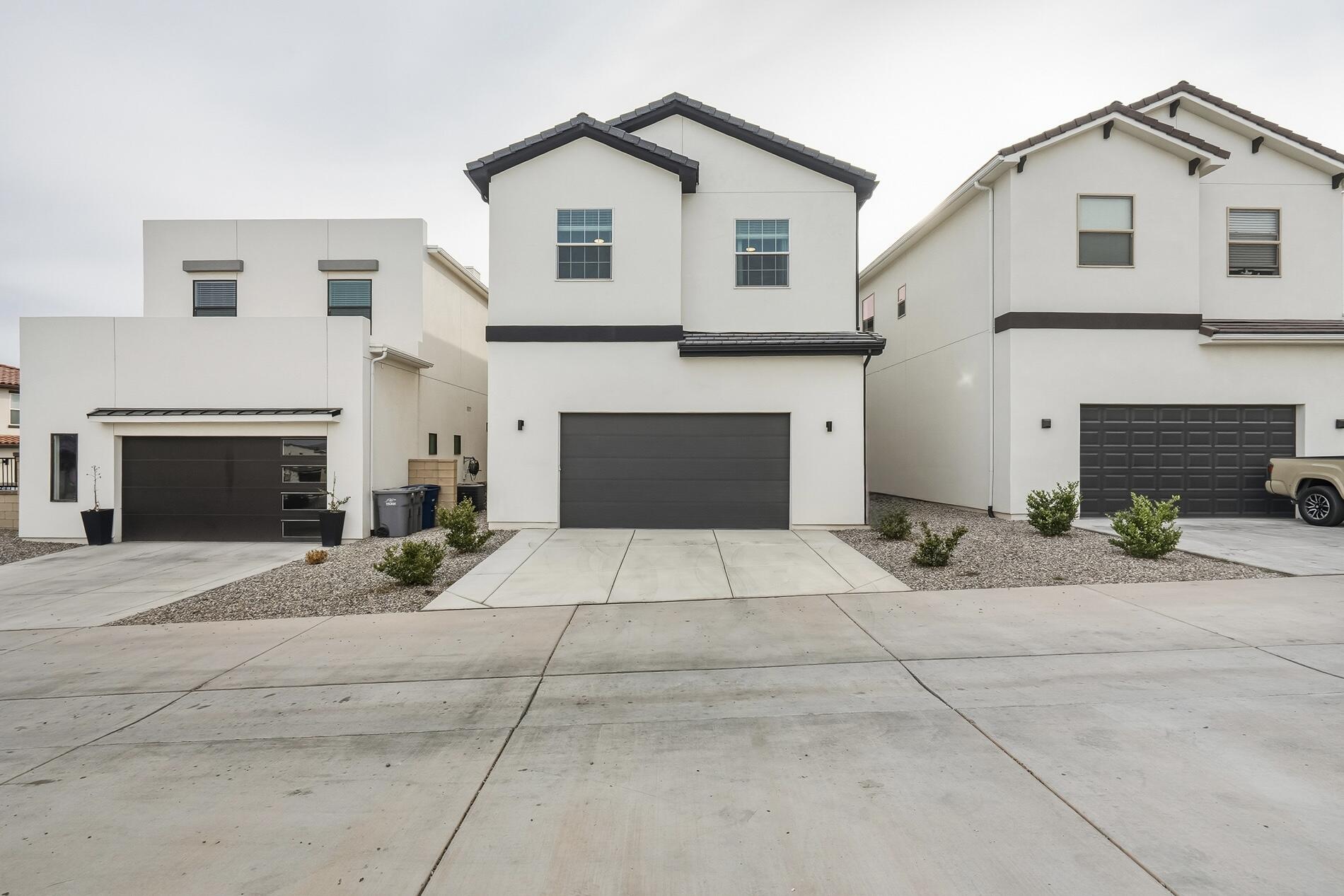 DESERT COLOR AUBURN HILLS - Residential
