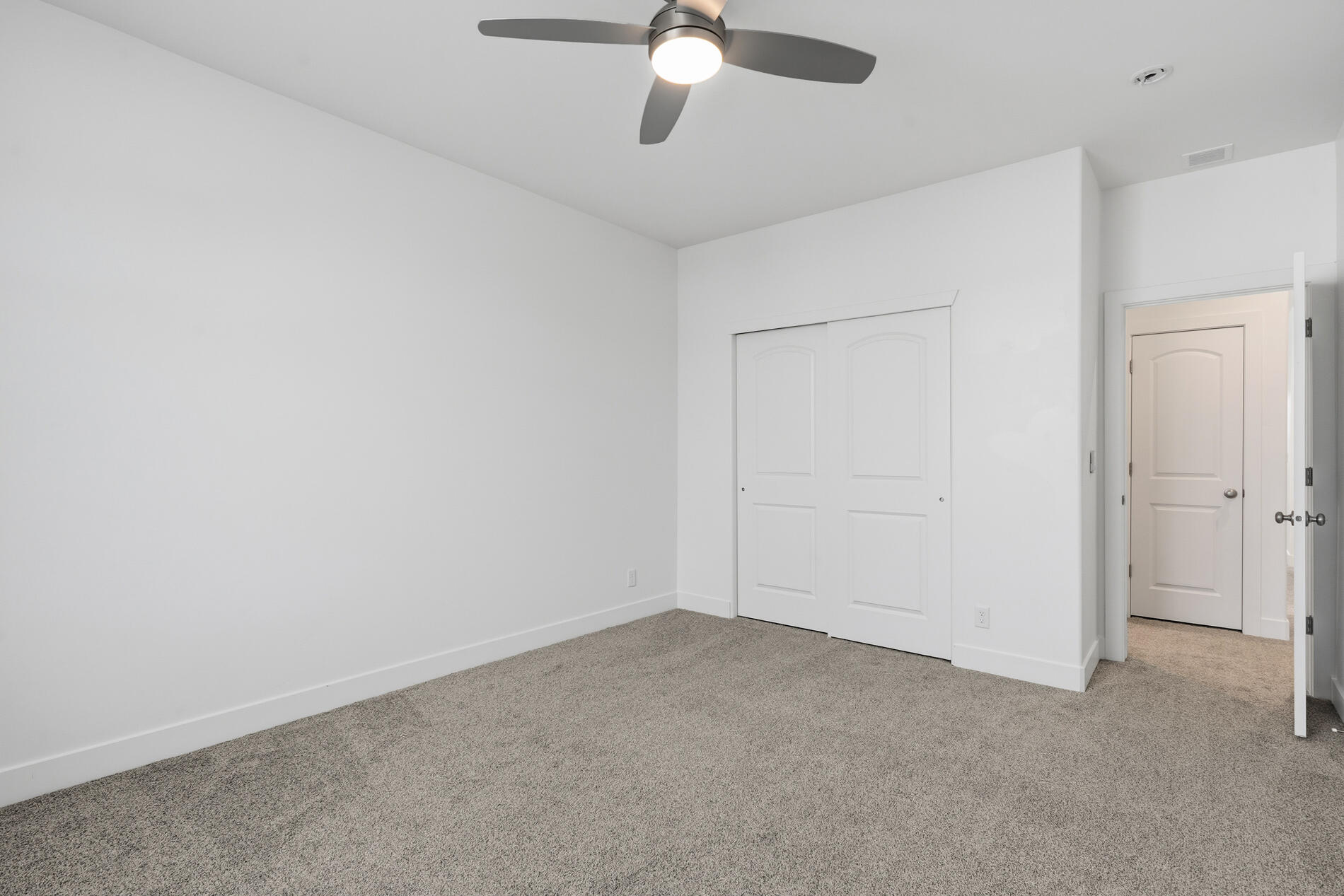 DESERT COLOR AUBURN HILLS - Residential