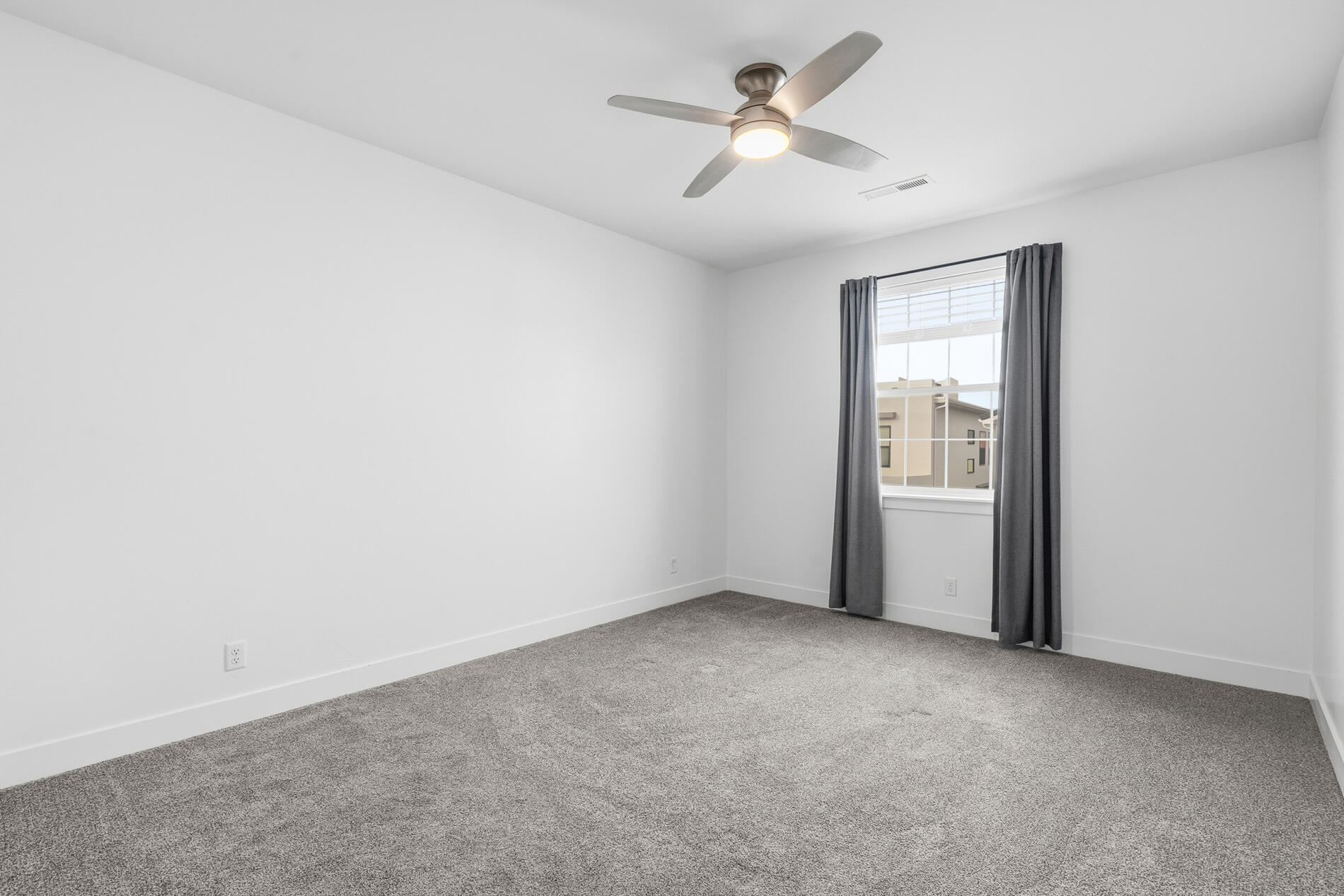 DESERT COLOR AUBURN HILLS - Residential