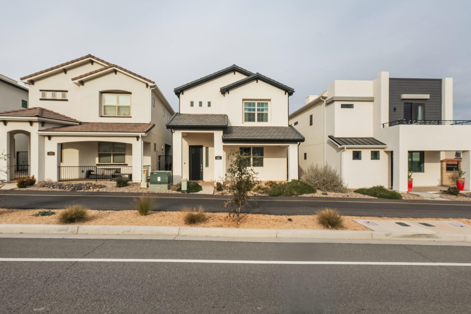 DESERT COLOR AUBURN HILLS - Residential