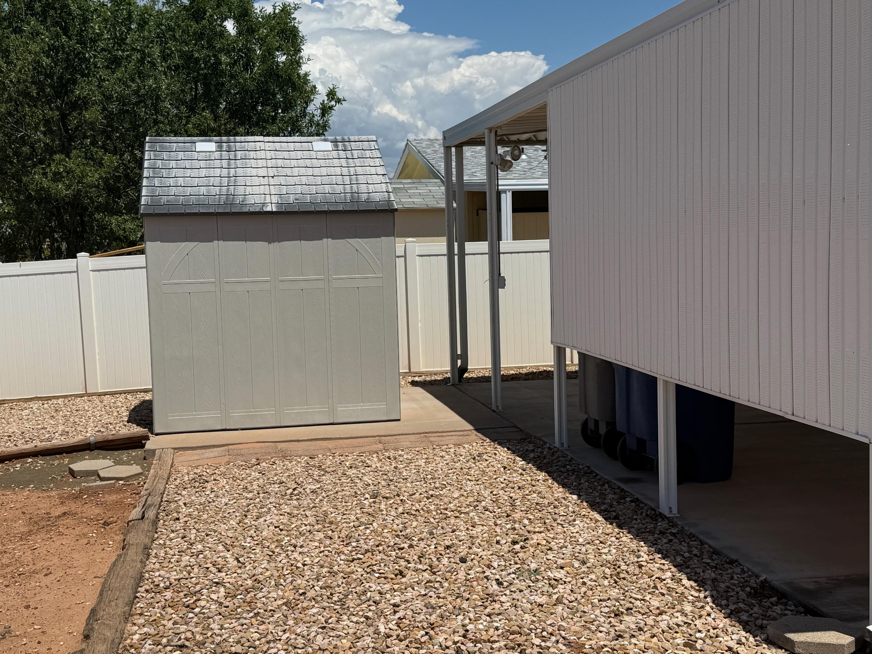 LAVA BLUFF MOBILE HOME PARK - Residential