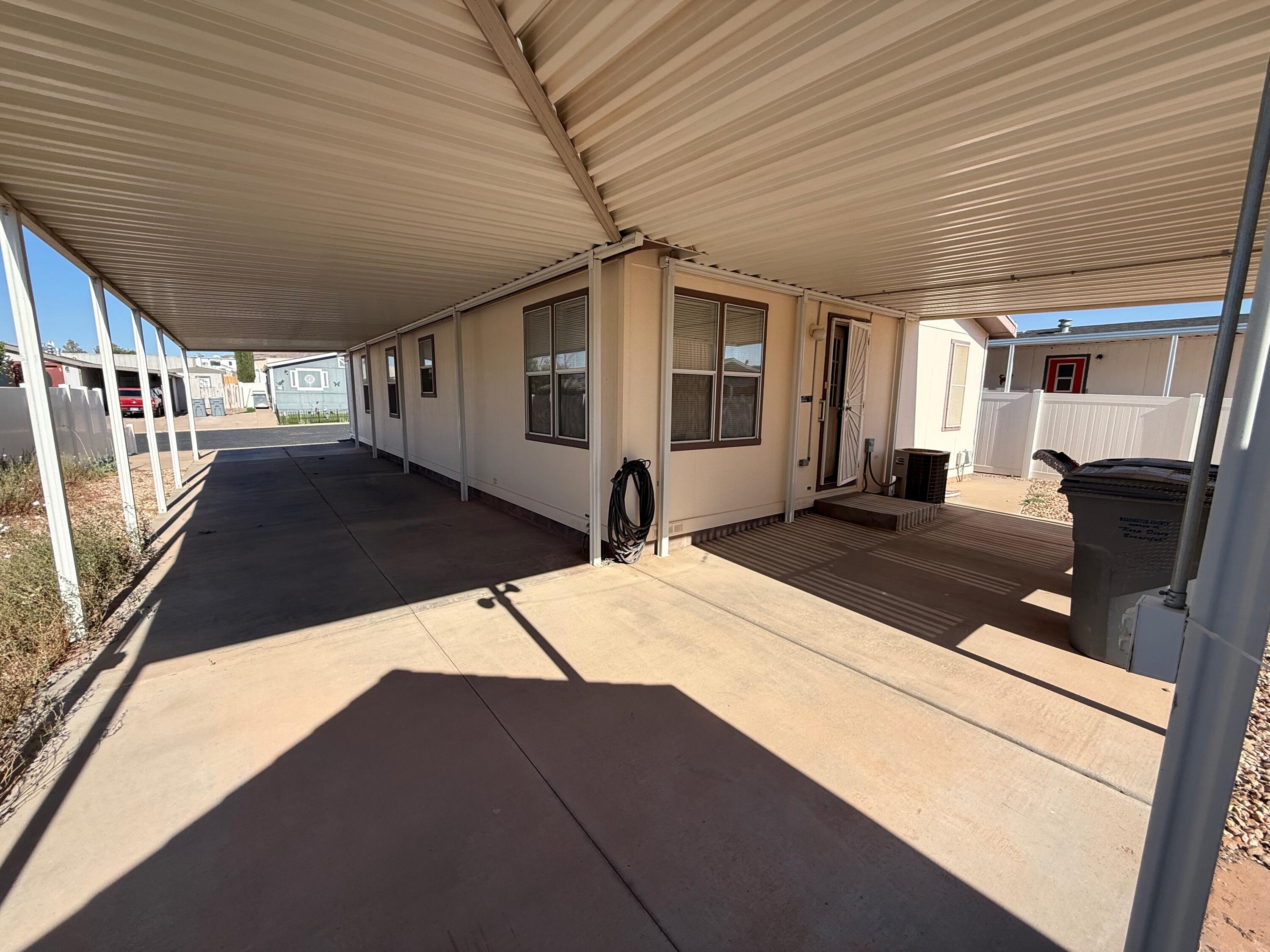 LAVA BLUFF MOBILE HOME PARK - Residential