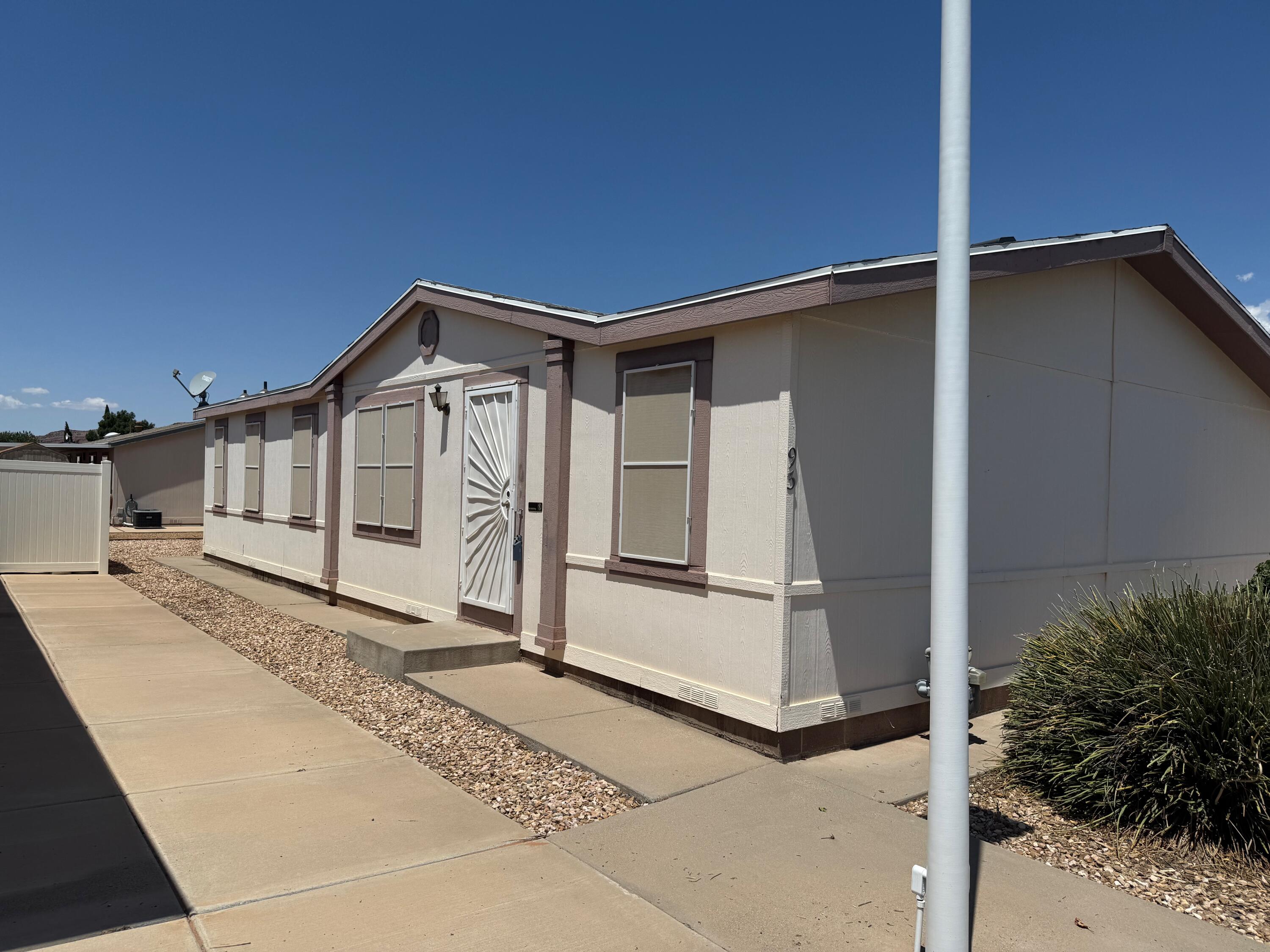 LAVA BLUFF MOBILE HOME PARK - Residential