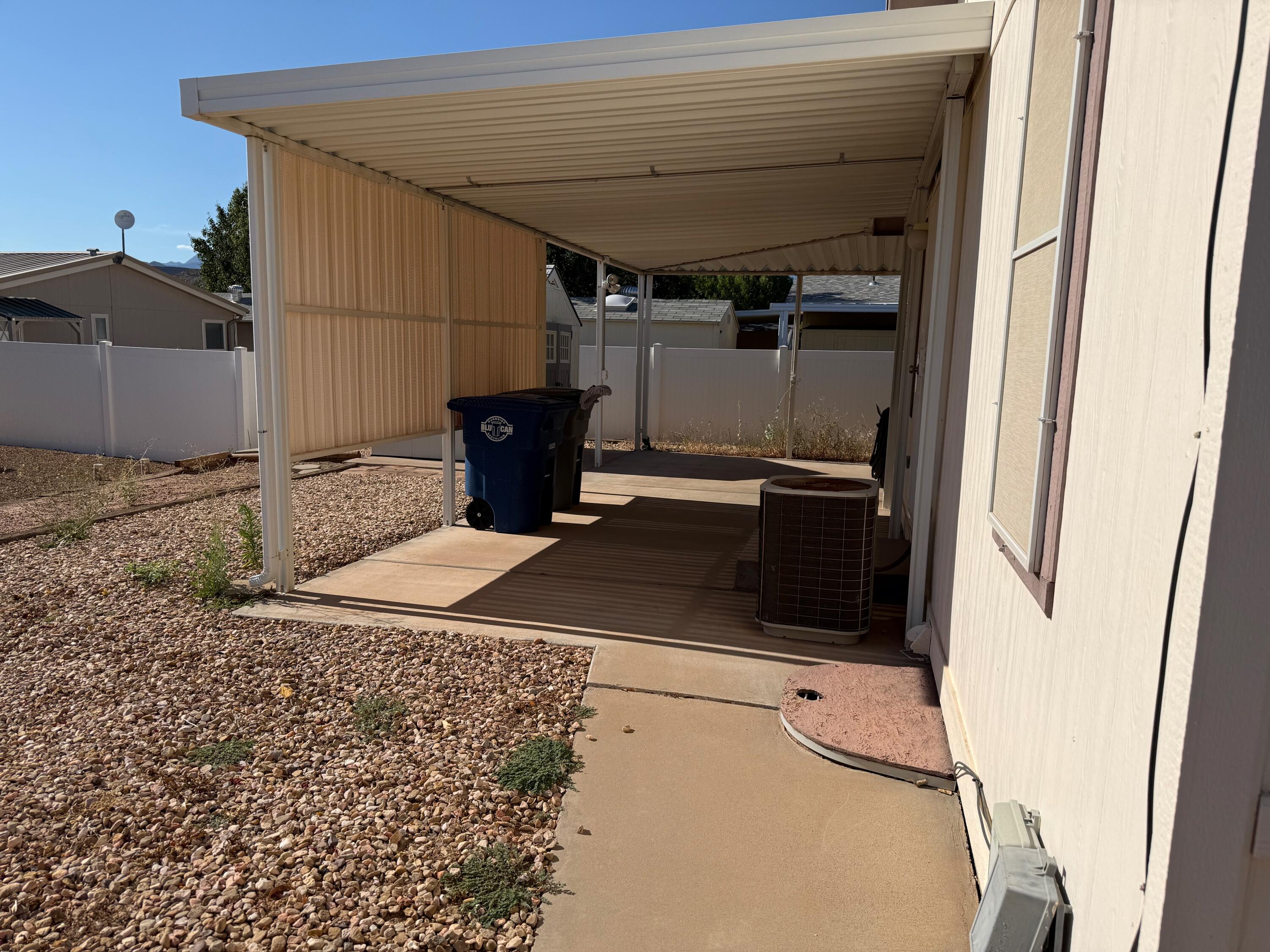 LAVA BLUFF MOBILE HOME PARK - Residential