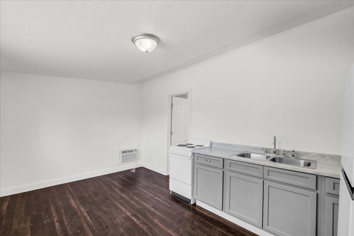 HURRICANE TOWNSITE - Residential