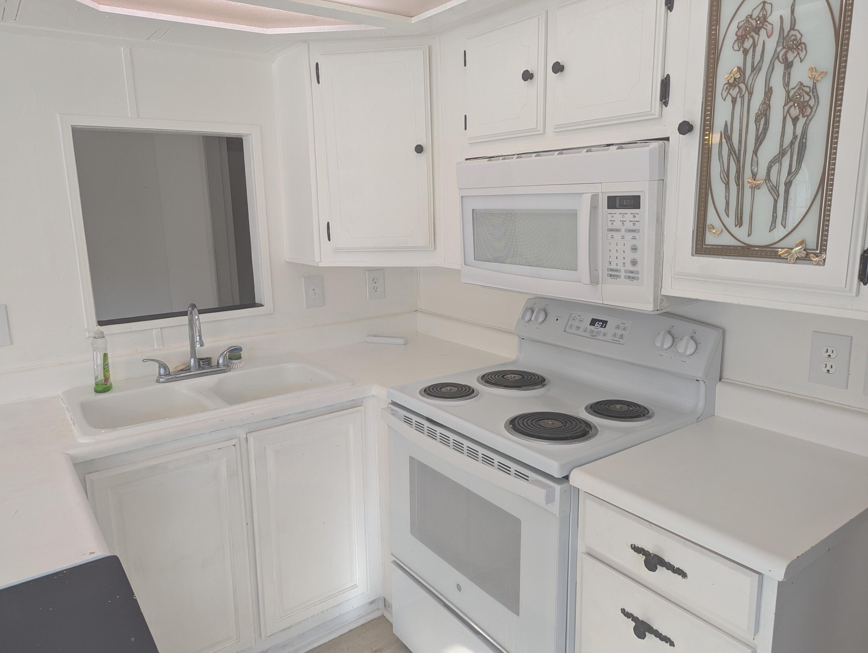 QUAIL LAKE ESTATES - Residential