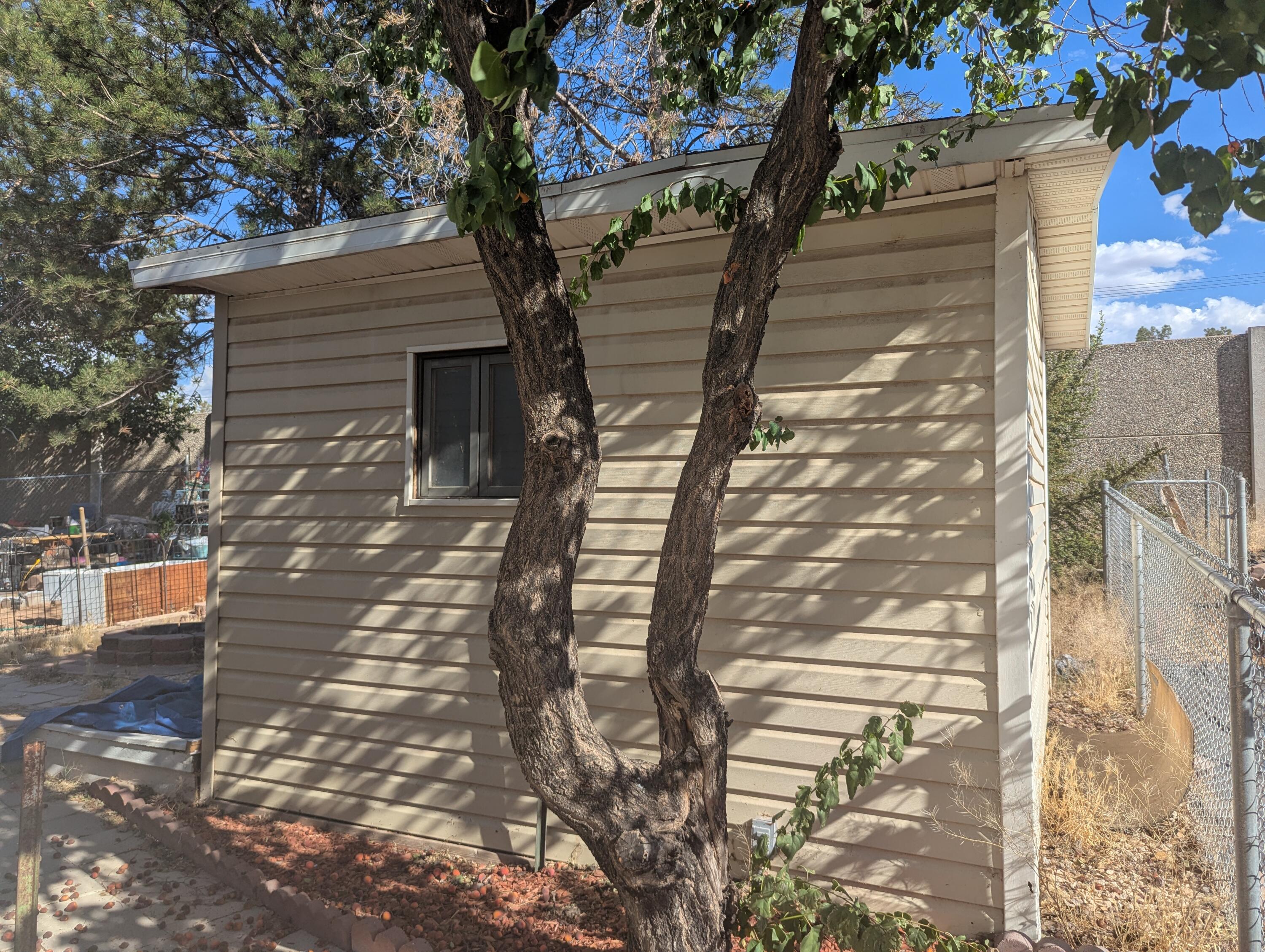 QUAIL LAKE ESTATES - Residential