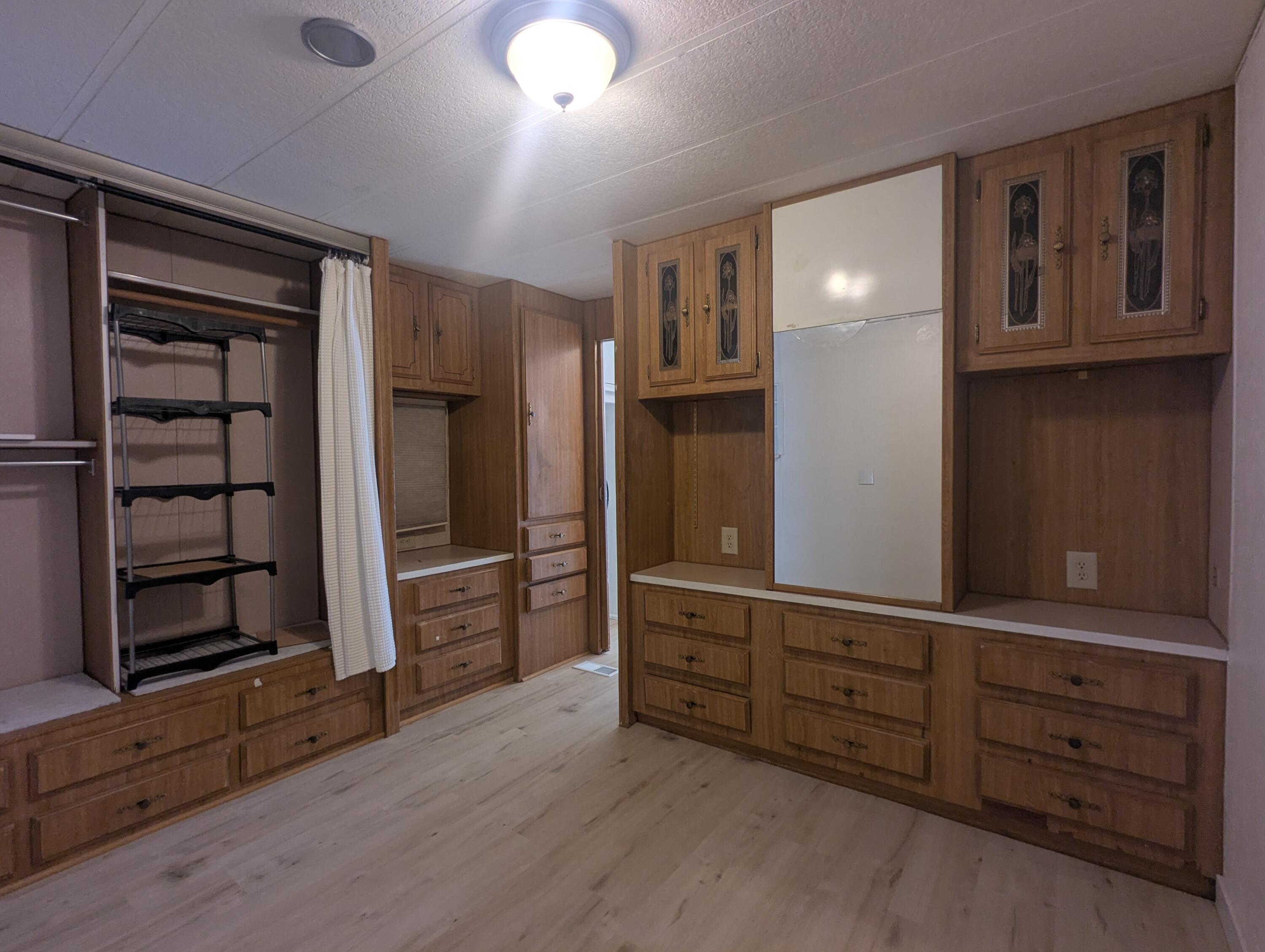 QUAIL LAKE ESTATES - Residential