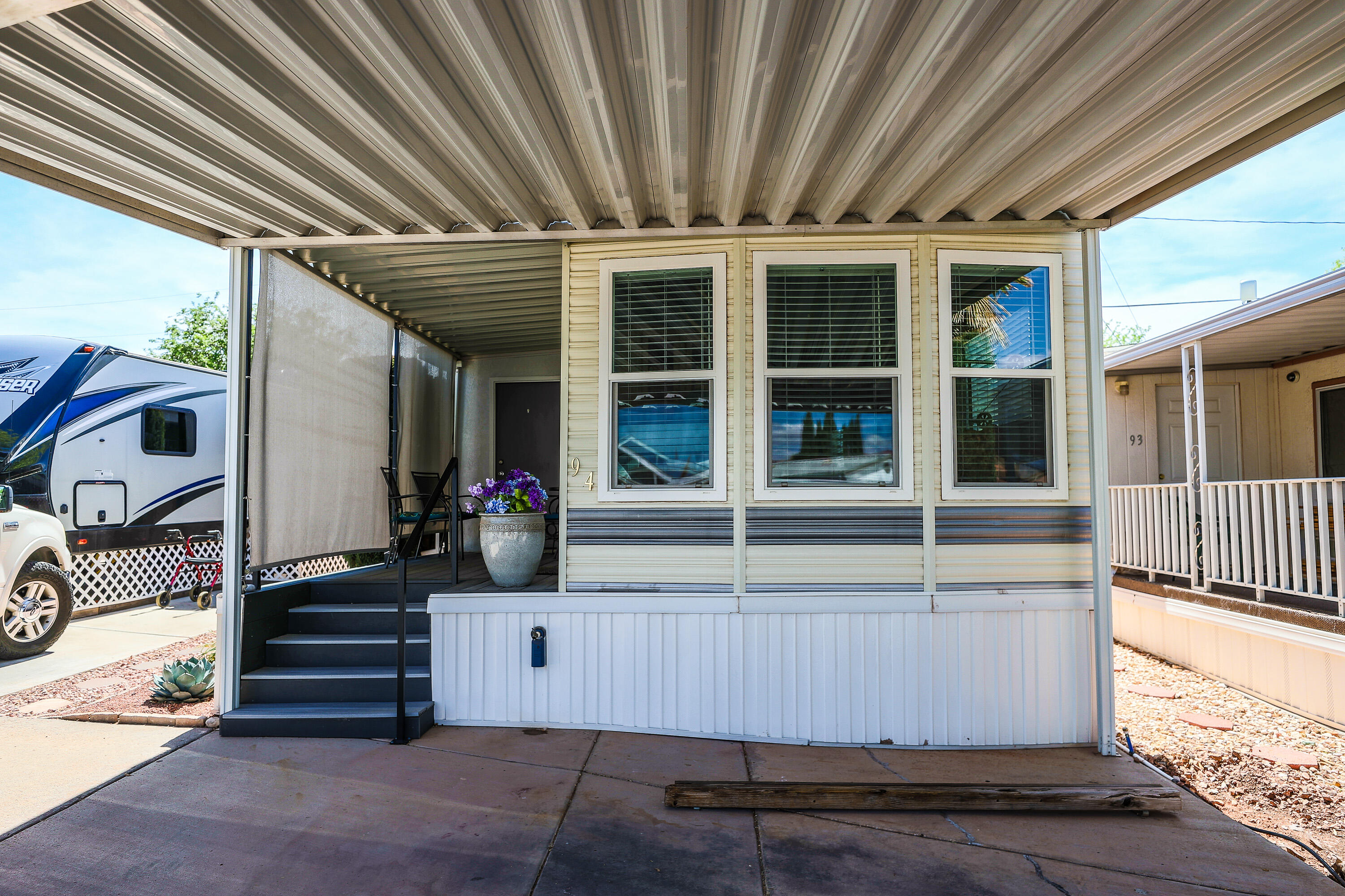 DIXIE DOWNS RV RESORT - Residential