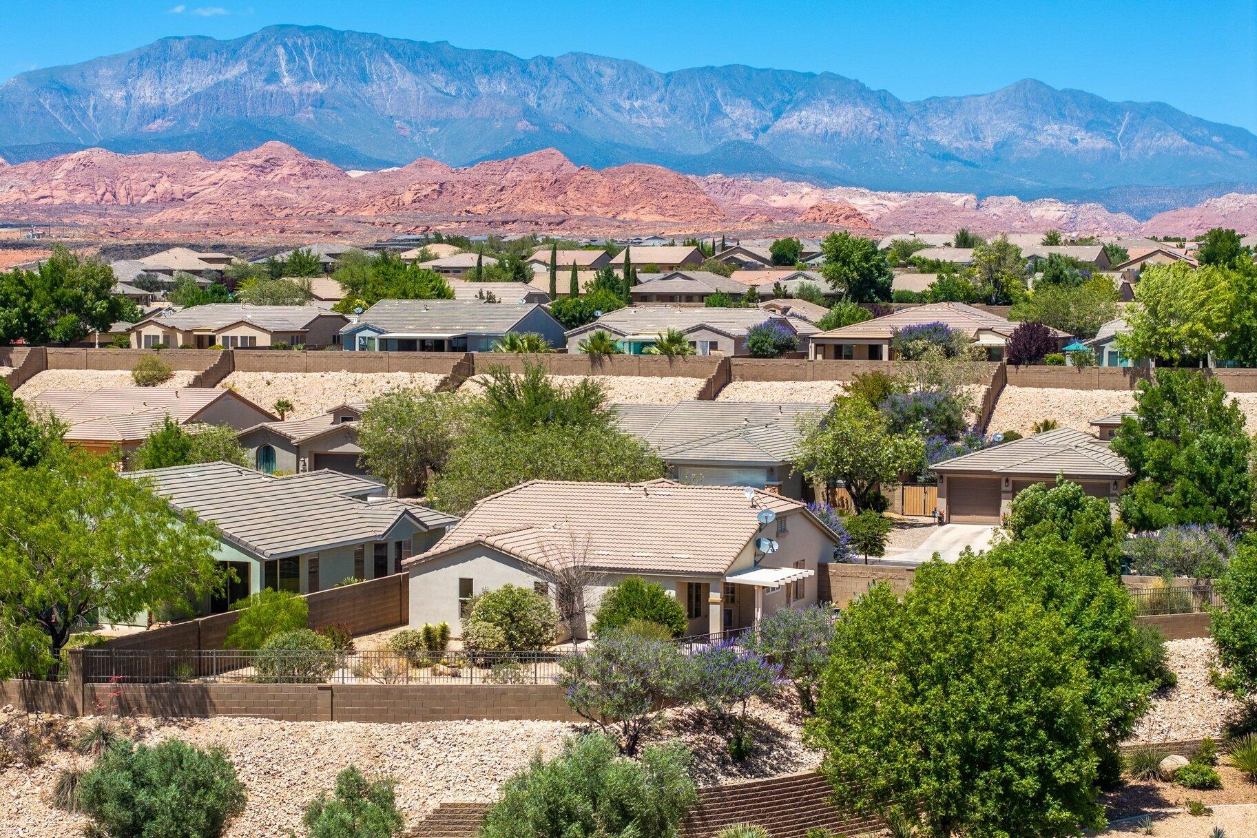 HIGHLAND PARK AT THE CORAL CANYON - Residential