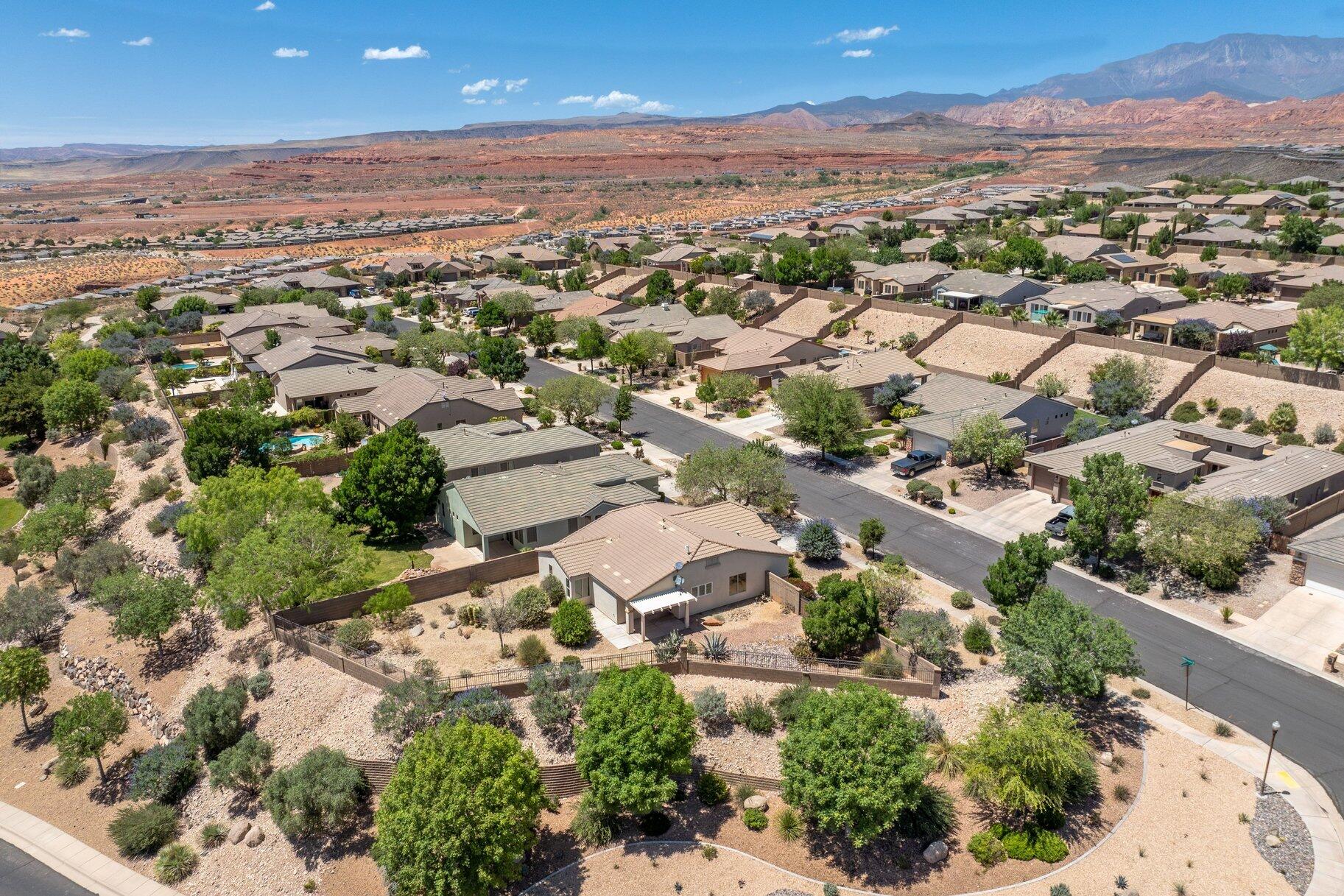 HIGHLAND PARK AT THE CORAL CANYON - Residential
