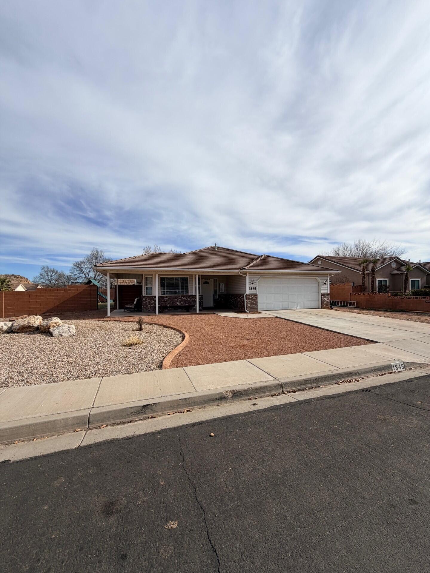 CANTERWOOD ESTATES - Residential
