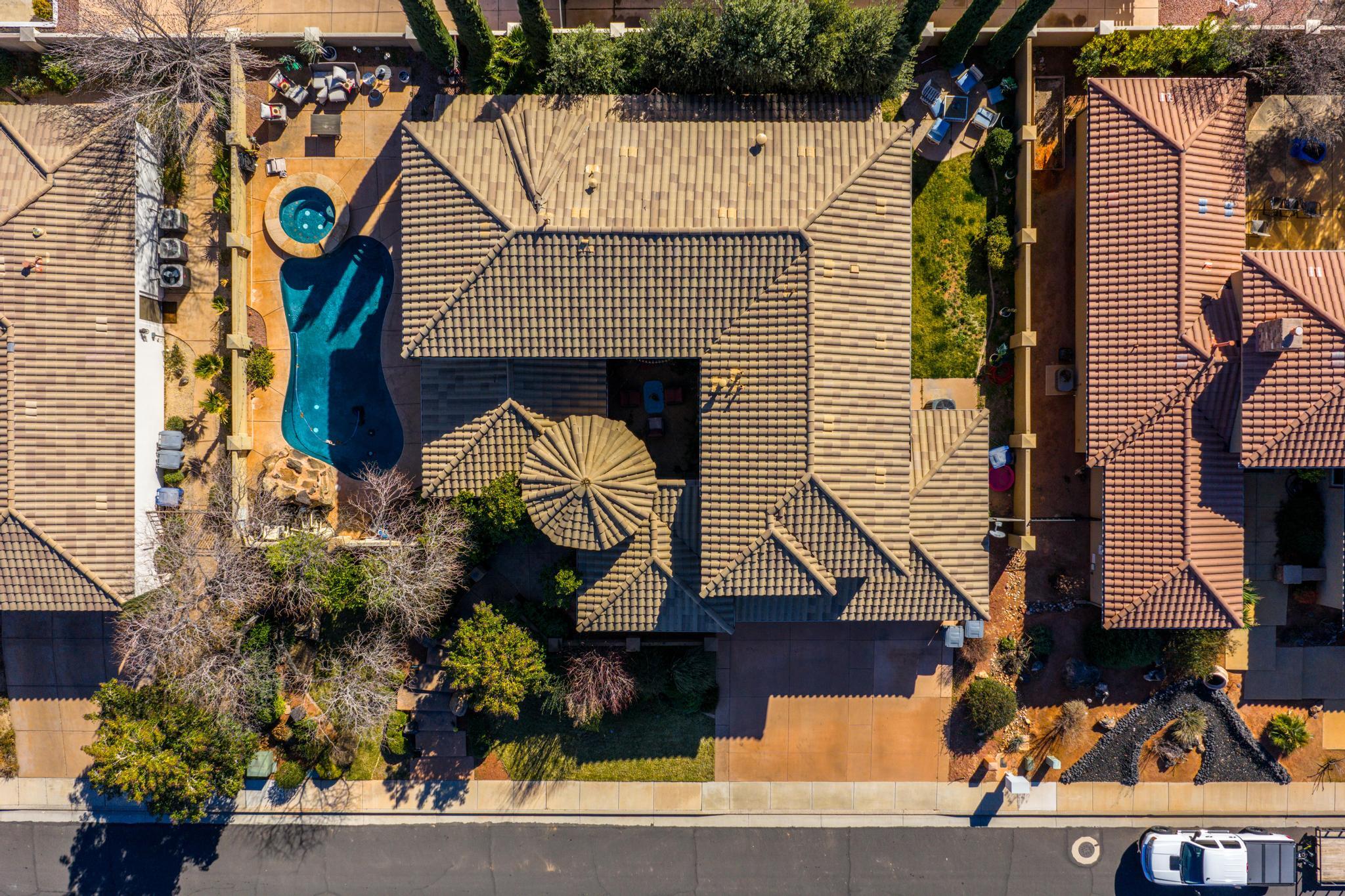 VILLA BONITA ON MALAGA - Residential