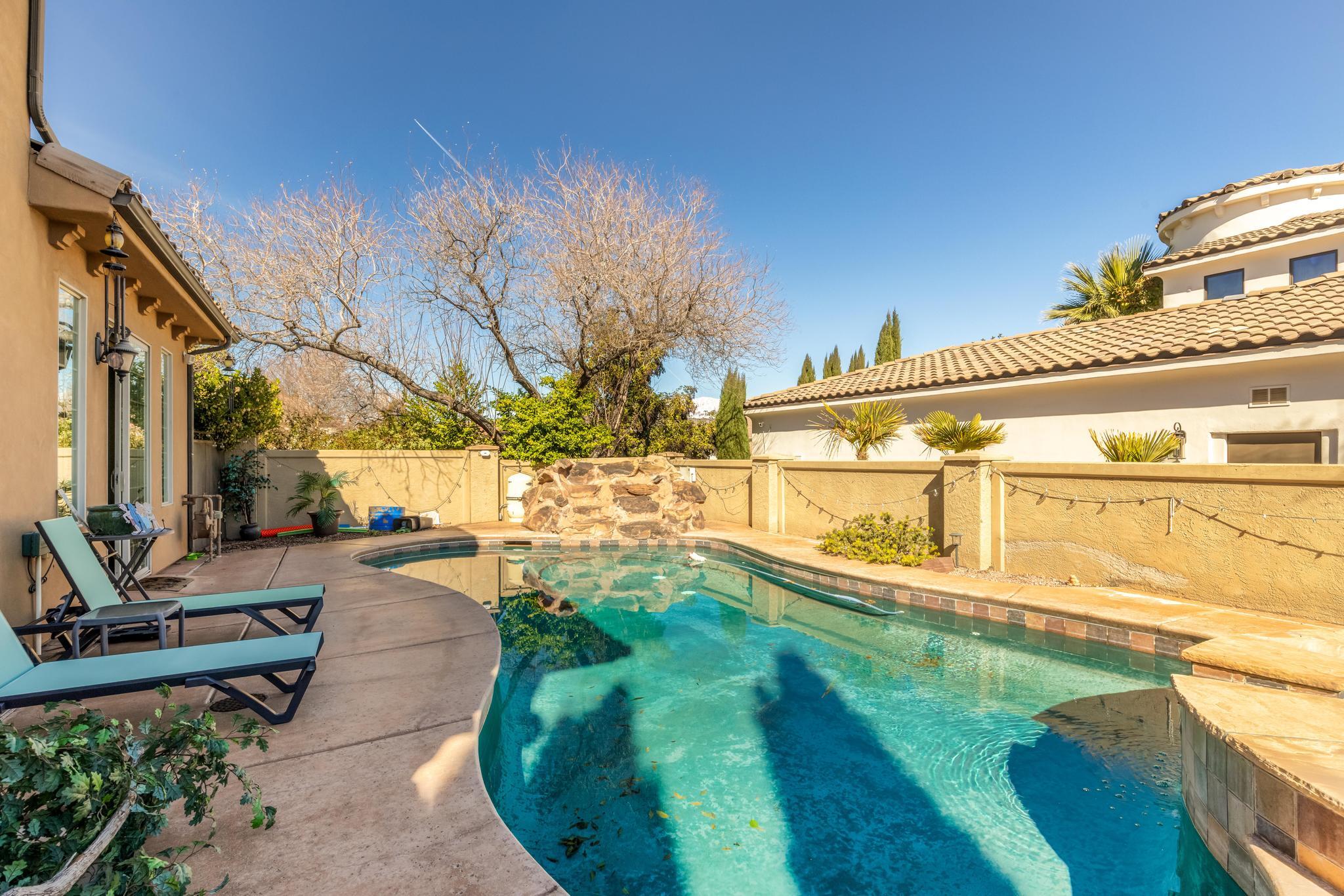 VILLA BONITA ON MALAGA - Residential
