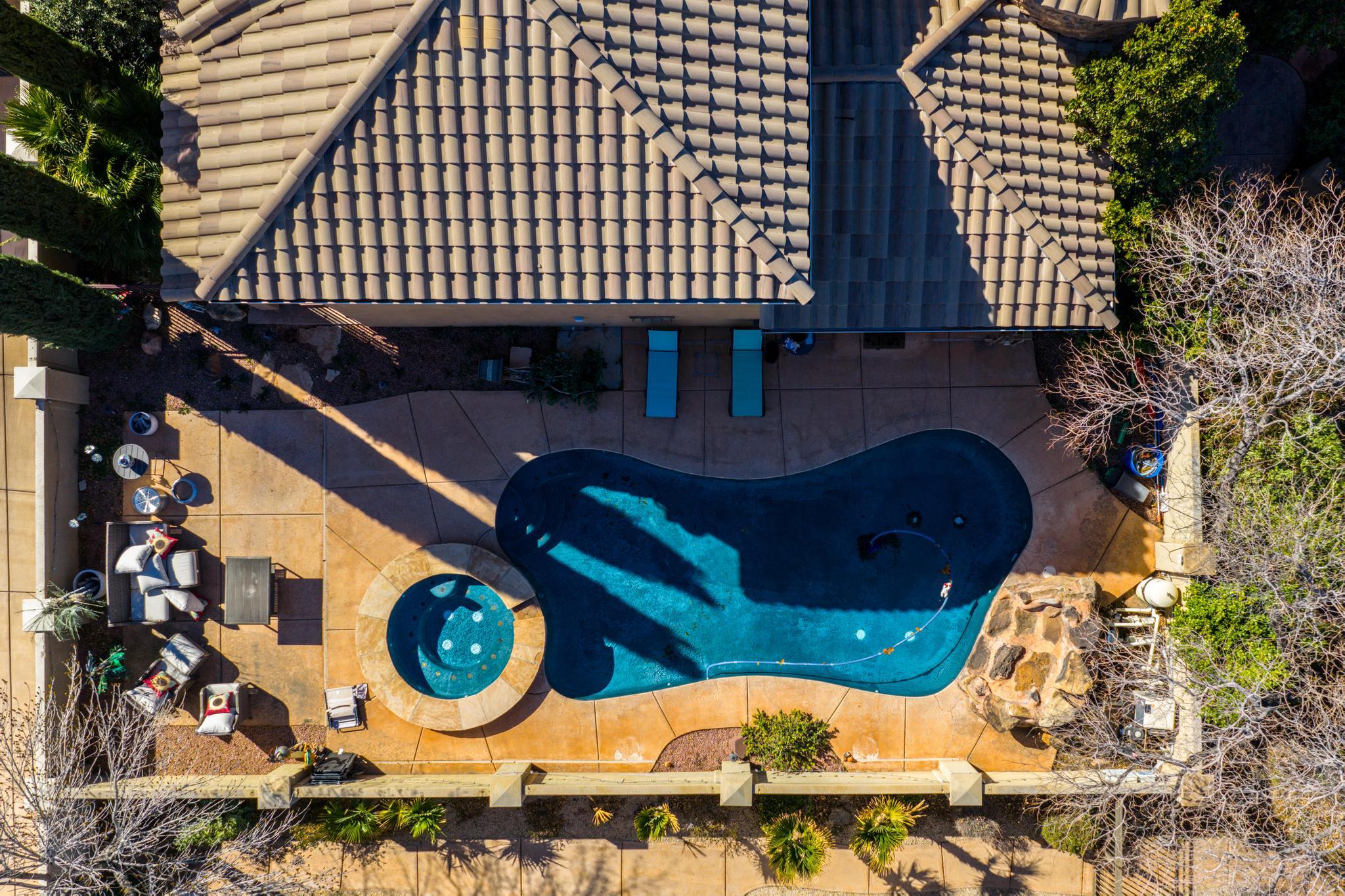 VILLA BONITA ON MALAGA - Residential