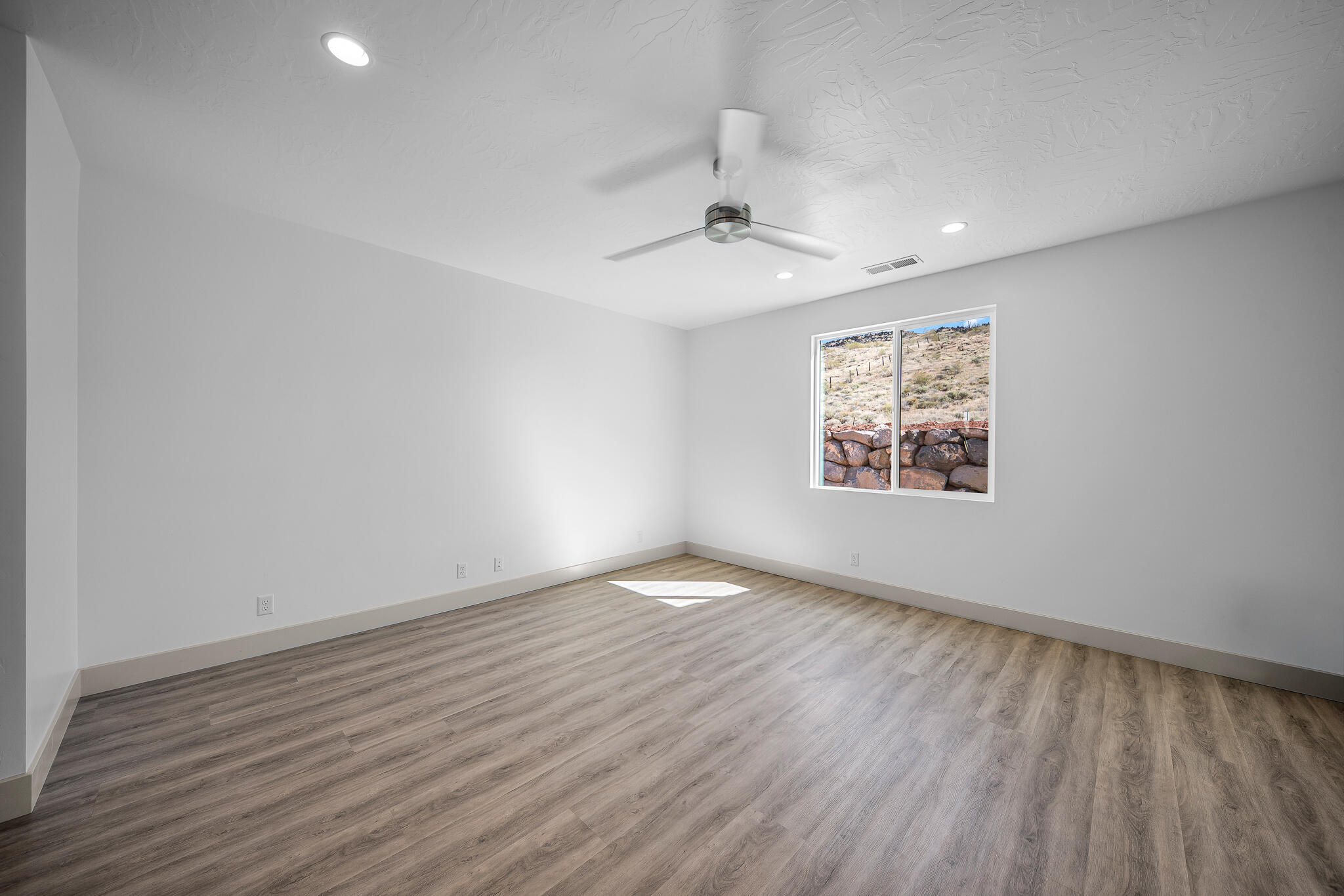 DESERT RIDGE ESTATES - Residential