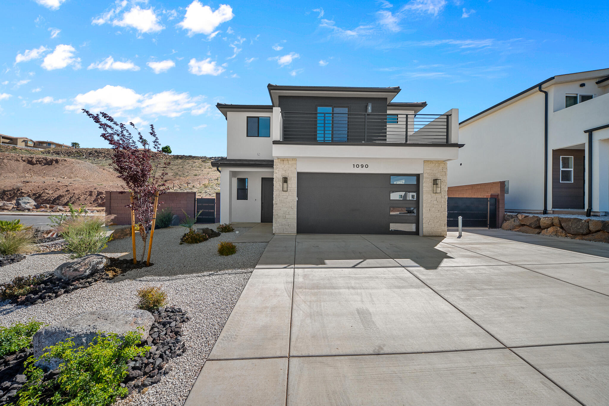 DESERT RIDGE ESTATES - Residential