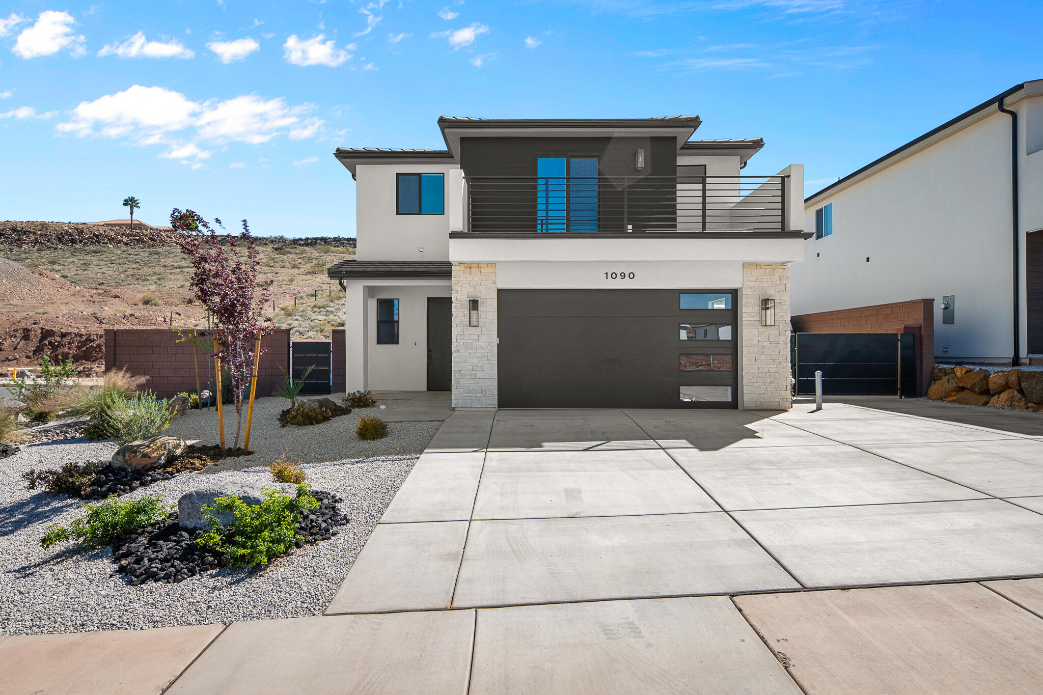 DESERT RIDGE ESTATES - Residential