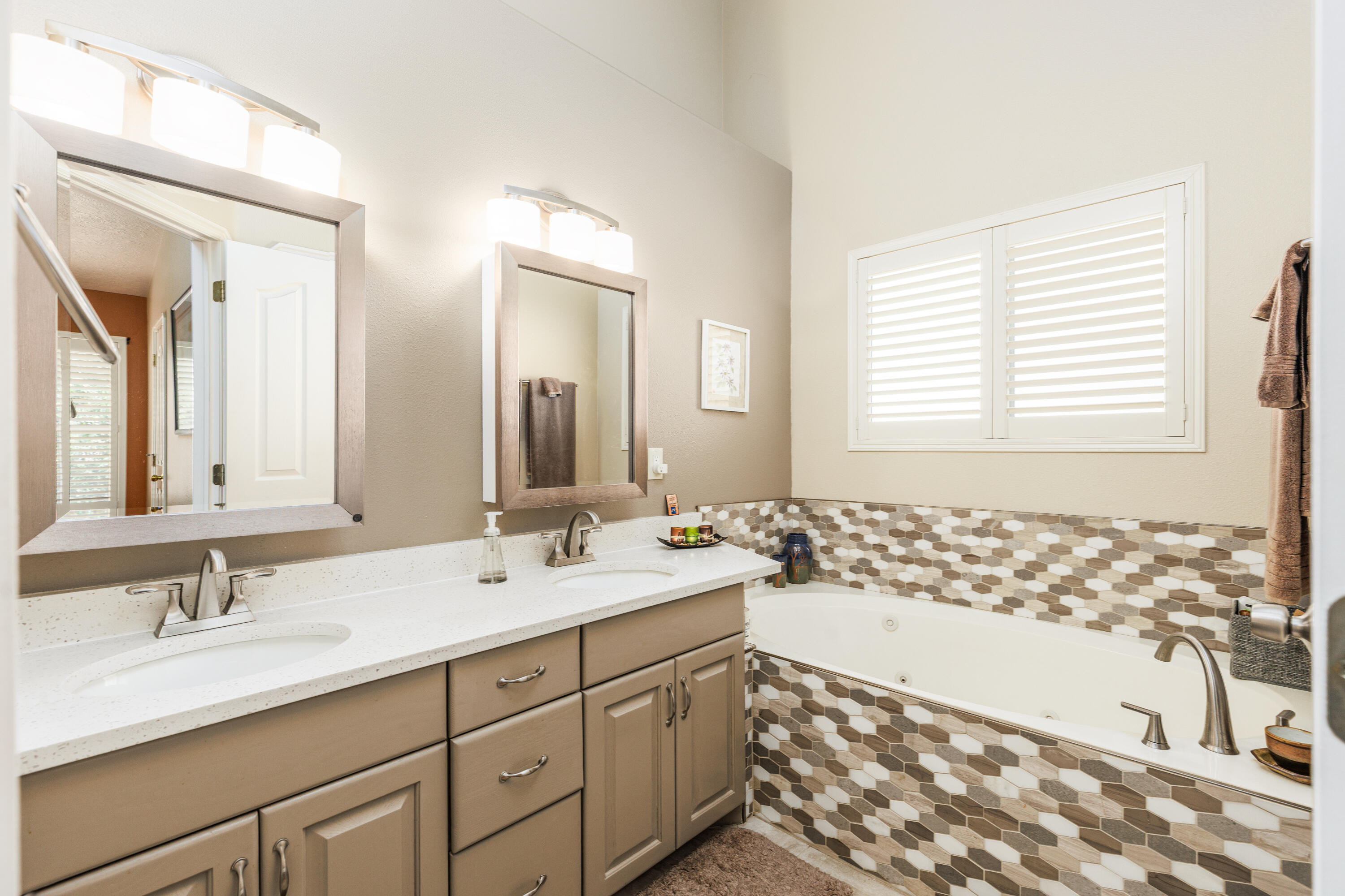 EMERALD SPRINGS TOWNHOMES - Residential