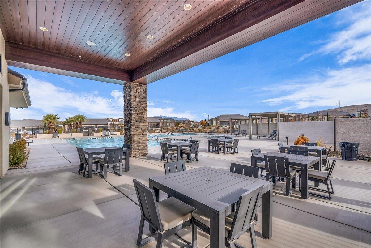 VILLAS AT SUN RIVER - Residential