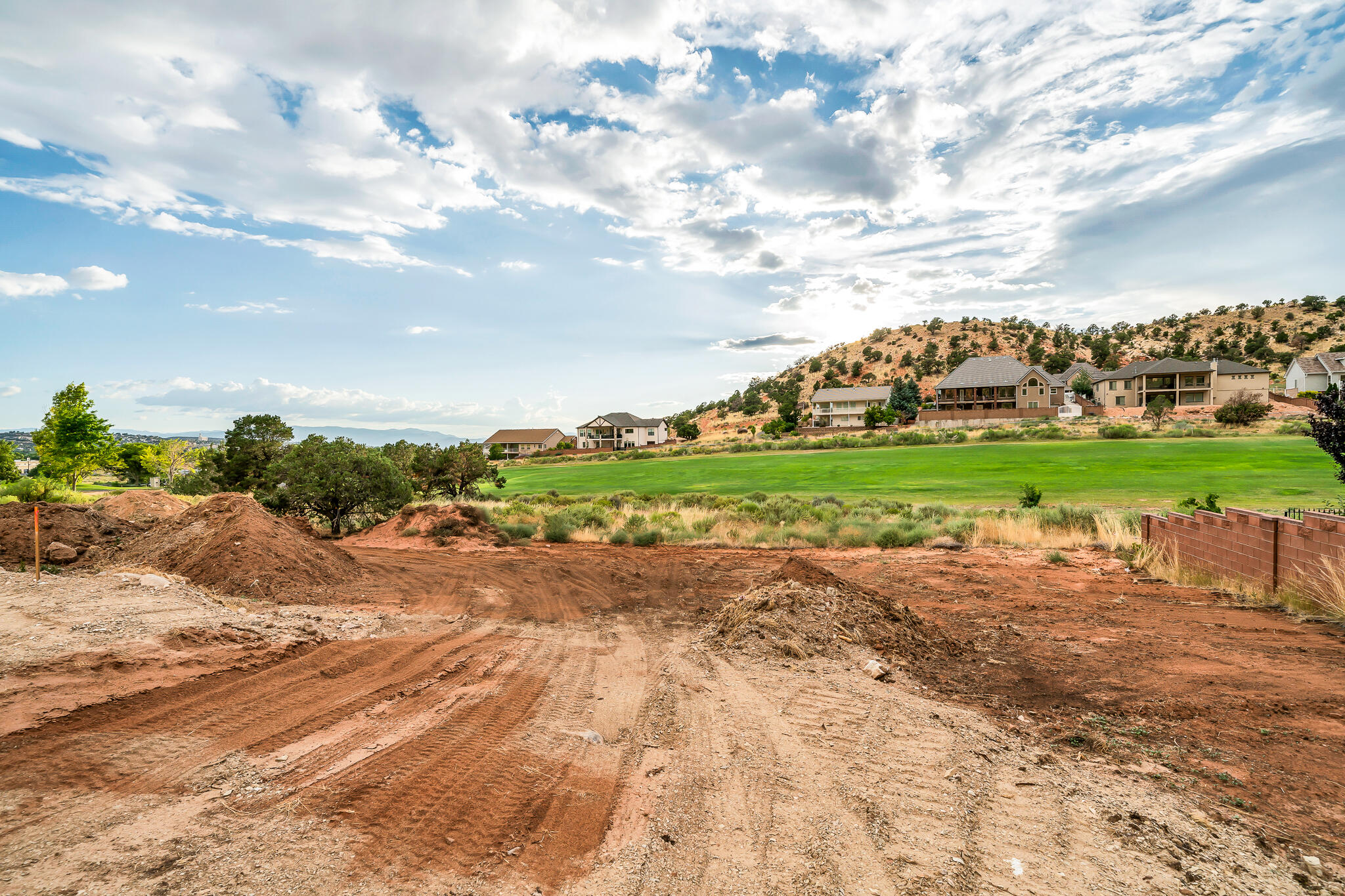 CANYON RIDGE - Land