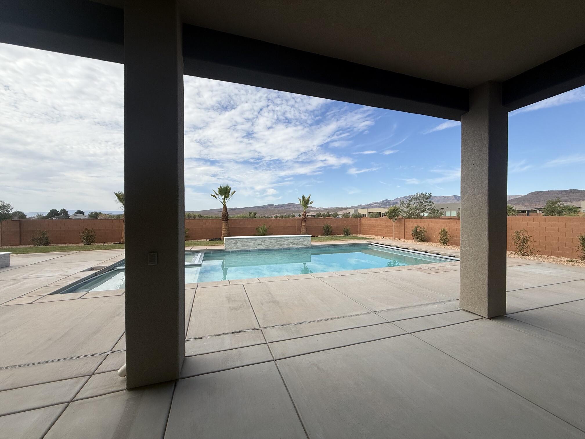 ONYX VALLEY - Residential