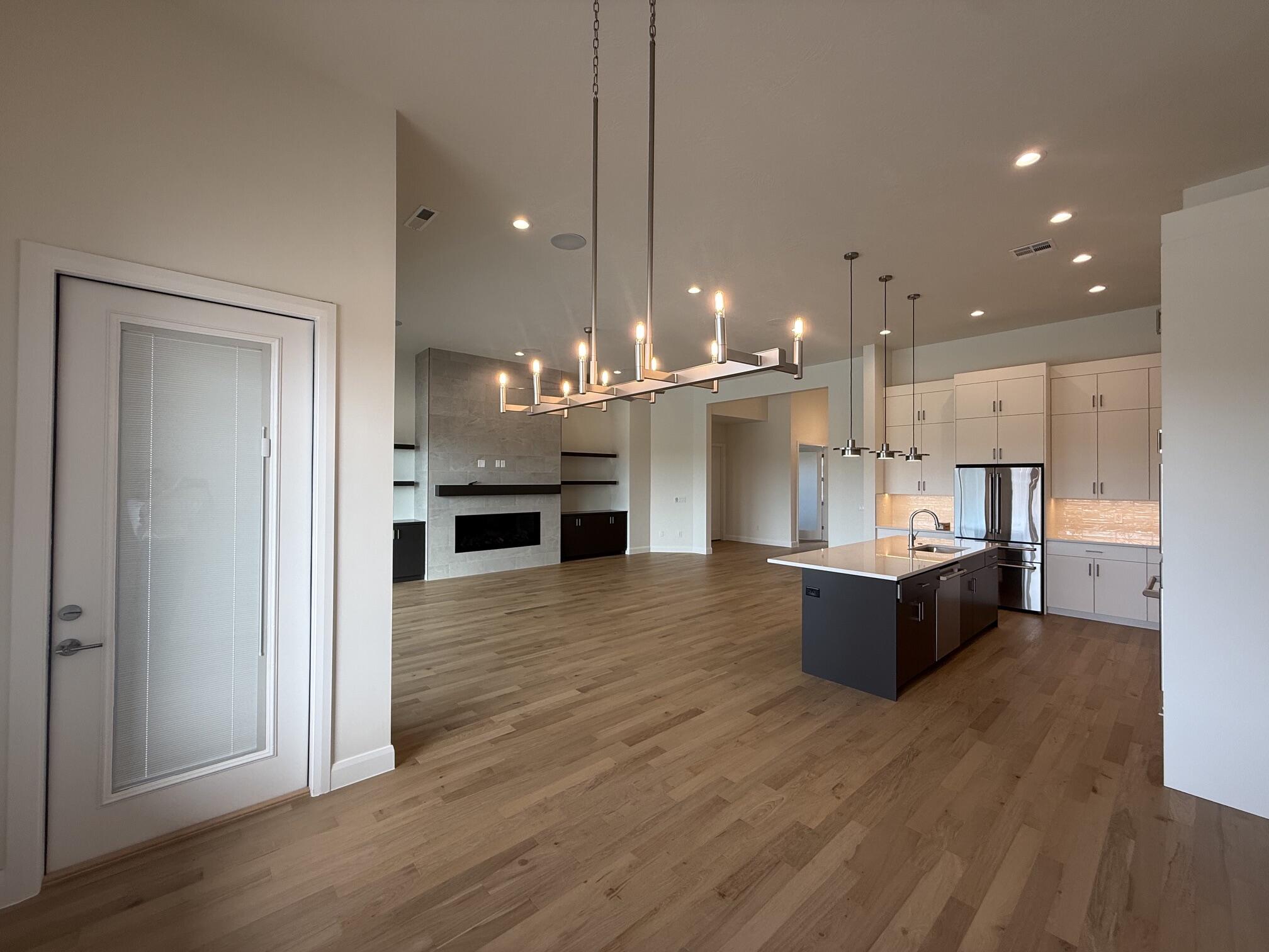 ONYX VALLEY - Residential