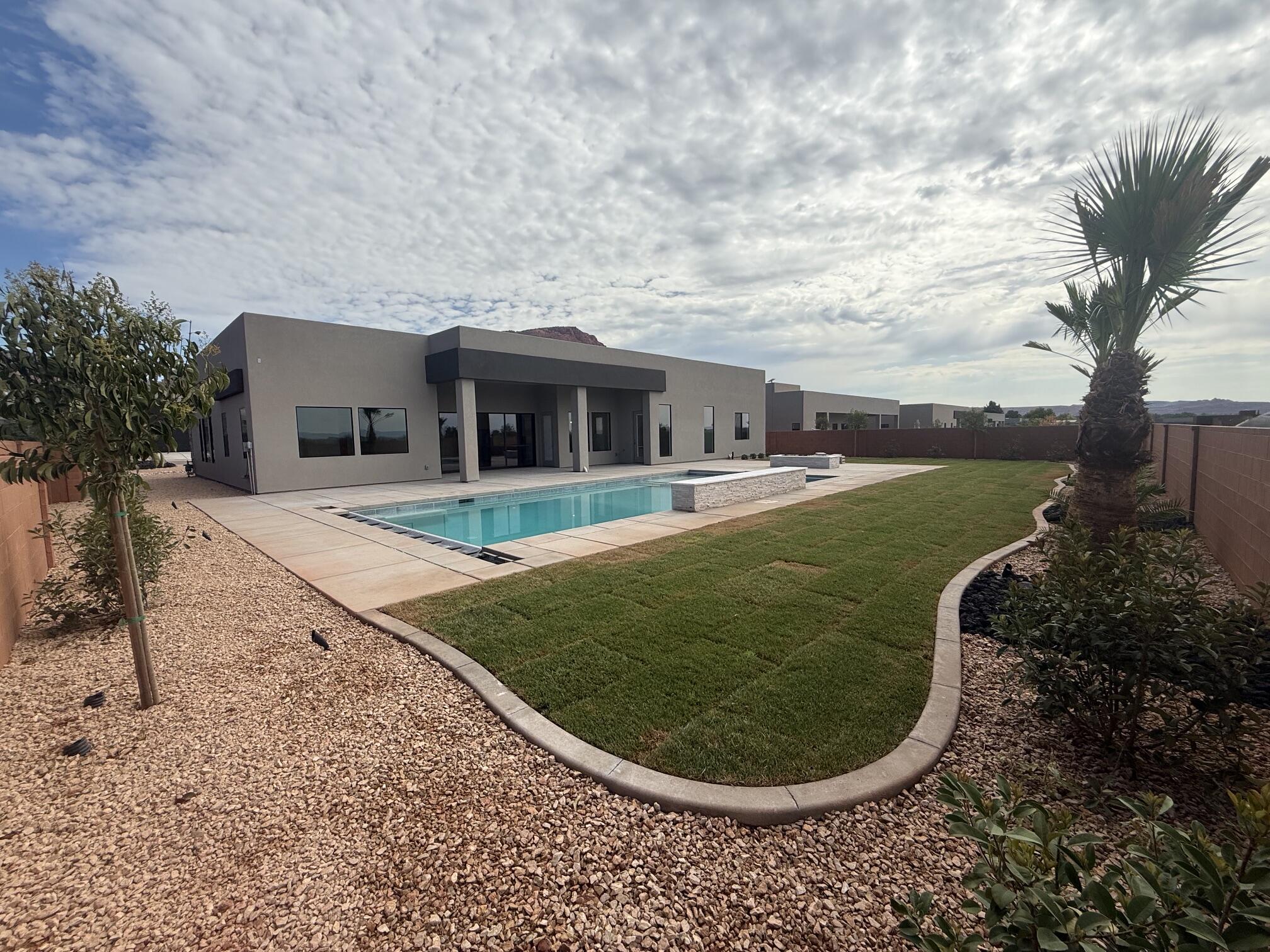 ONYX VALLEY - Residential