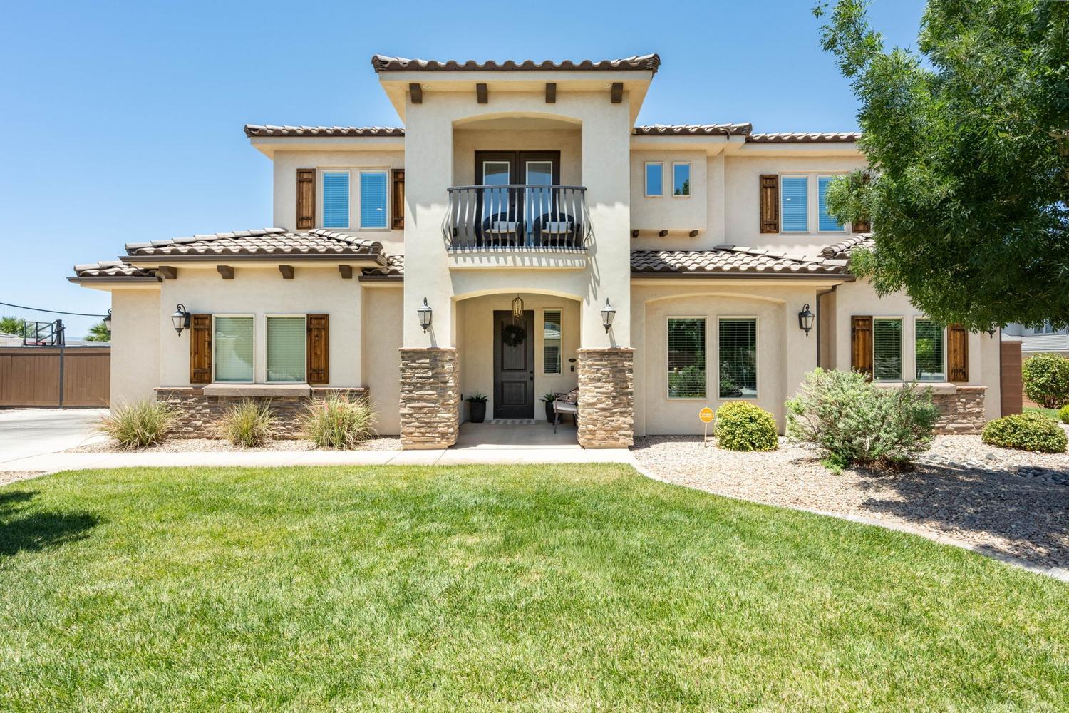 HAWTHORN ESTATES - Residential